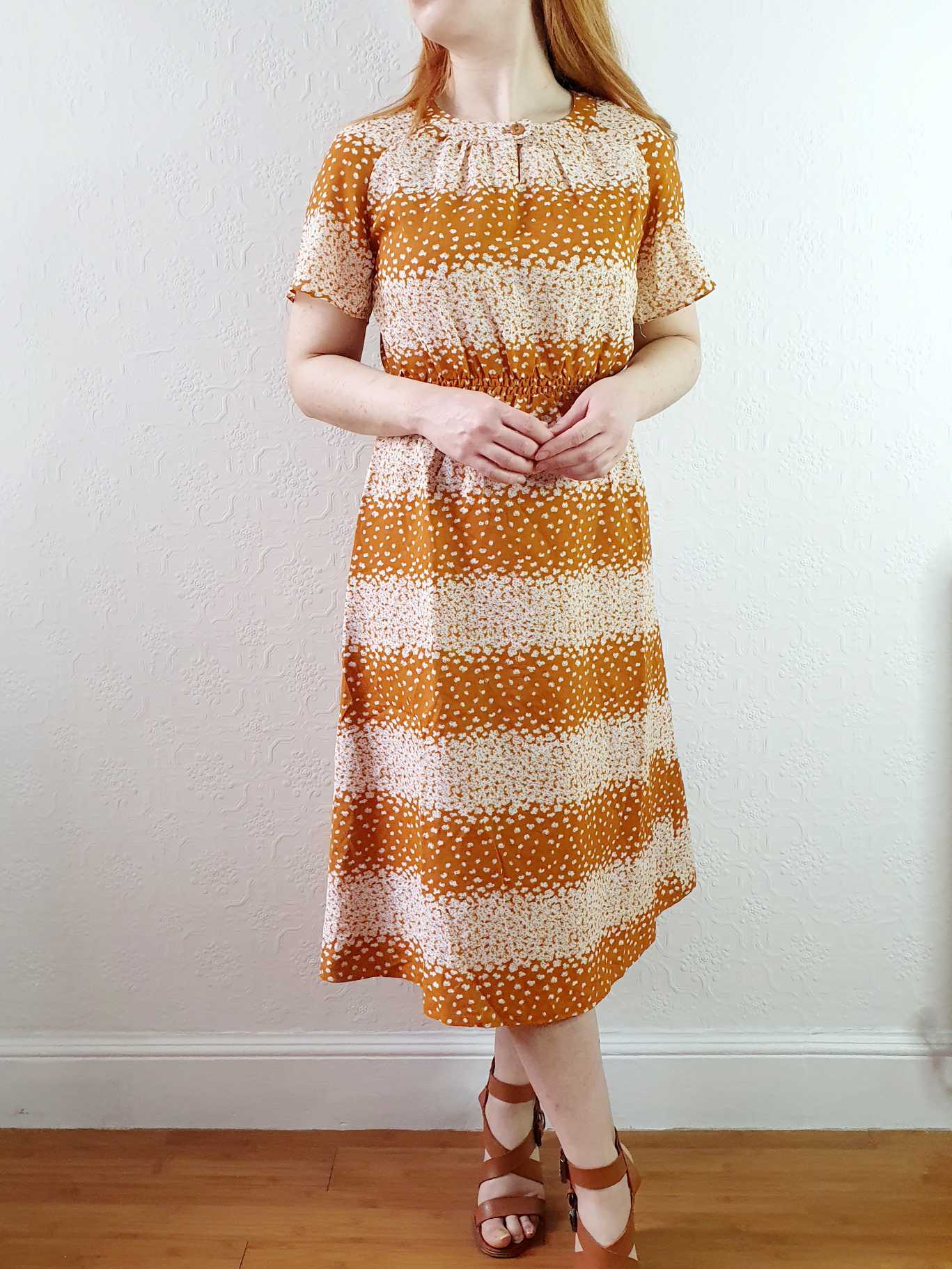 Vintage 70s Yellow Ochre Ditsy Floral Short Sleeve Dress - S - Image 4