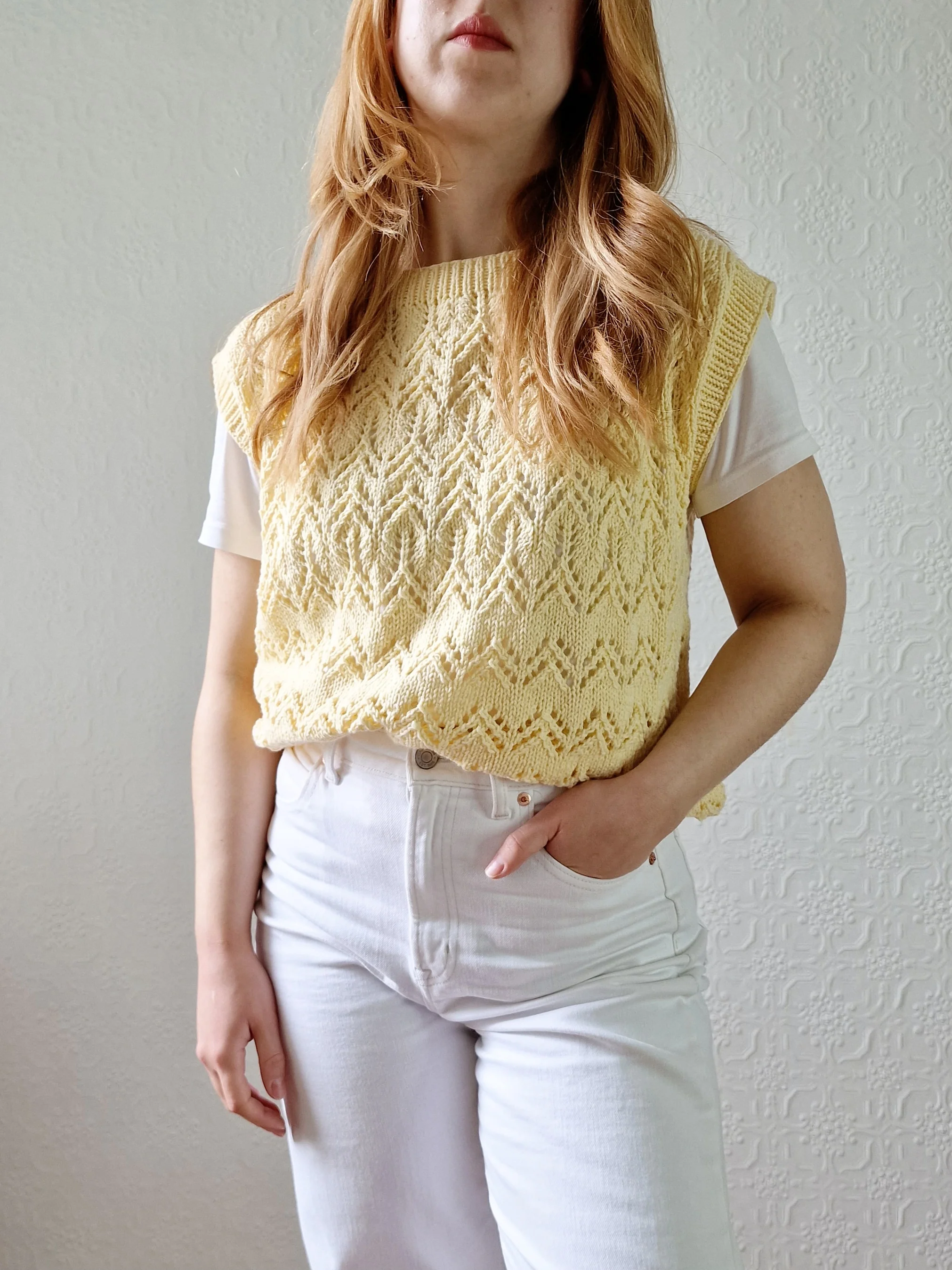 Vintage 80s Handknitted Beige Boat Neck Cap Sleeve Crochet Vest Top - M - Image 3
