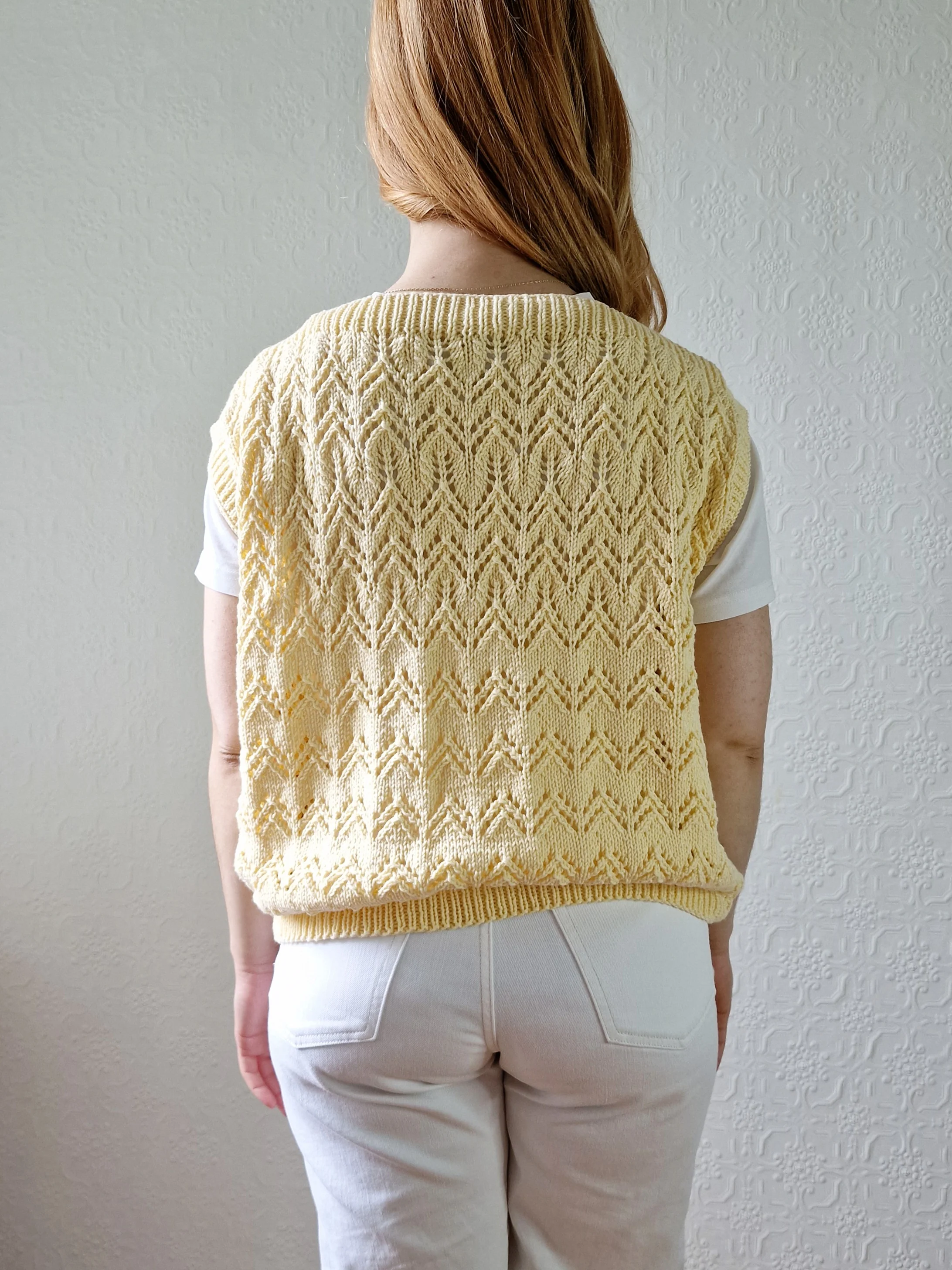 Vintage 80s Handknitted Beige Boat Neck Cap Sleeve Crochet Vest Top - M - Image 4