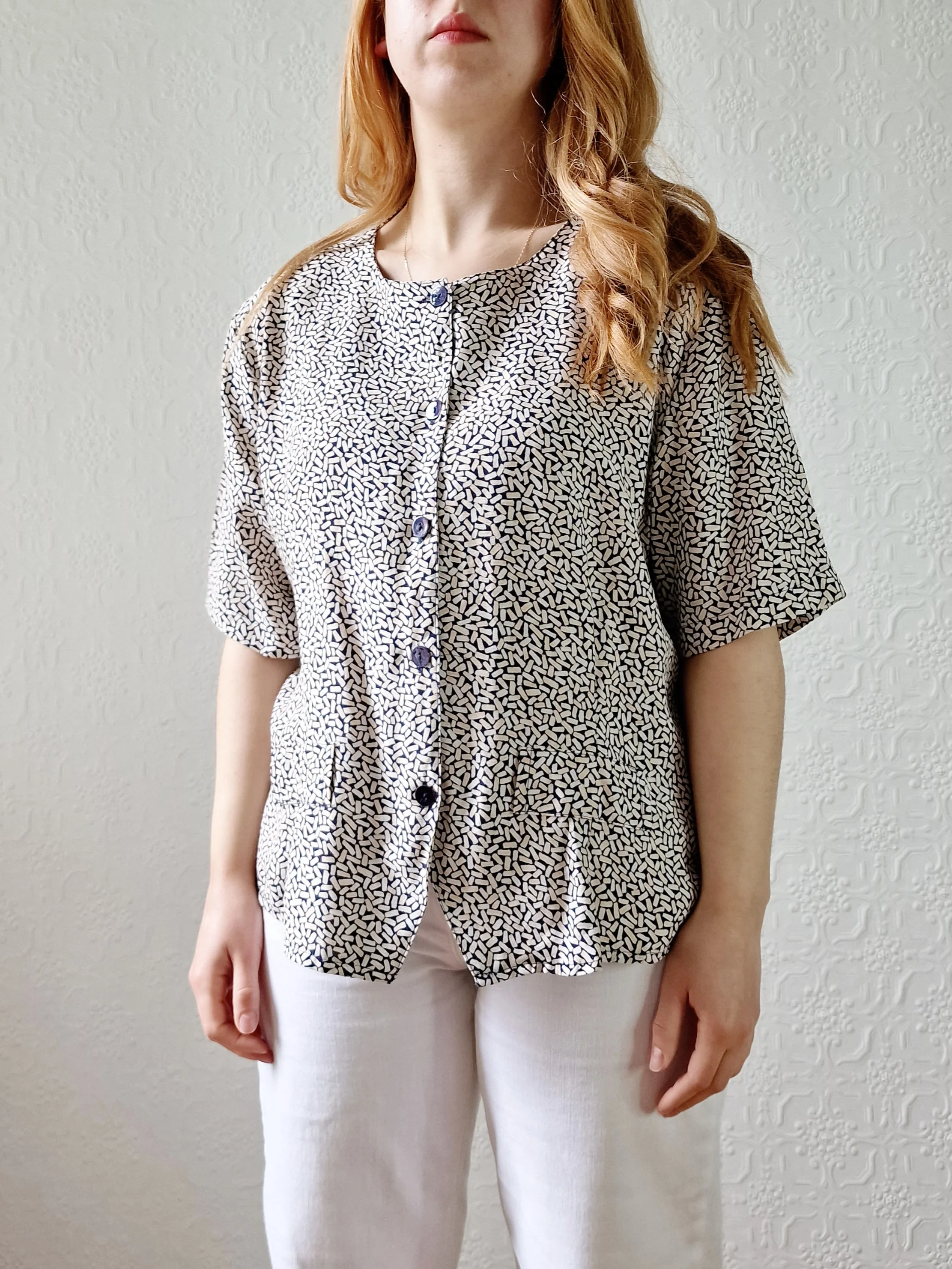 Vintage 80s Black & Beige Abstract Pattern Blouse with Short Sleeves - M - Image 8