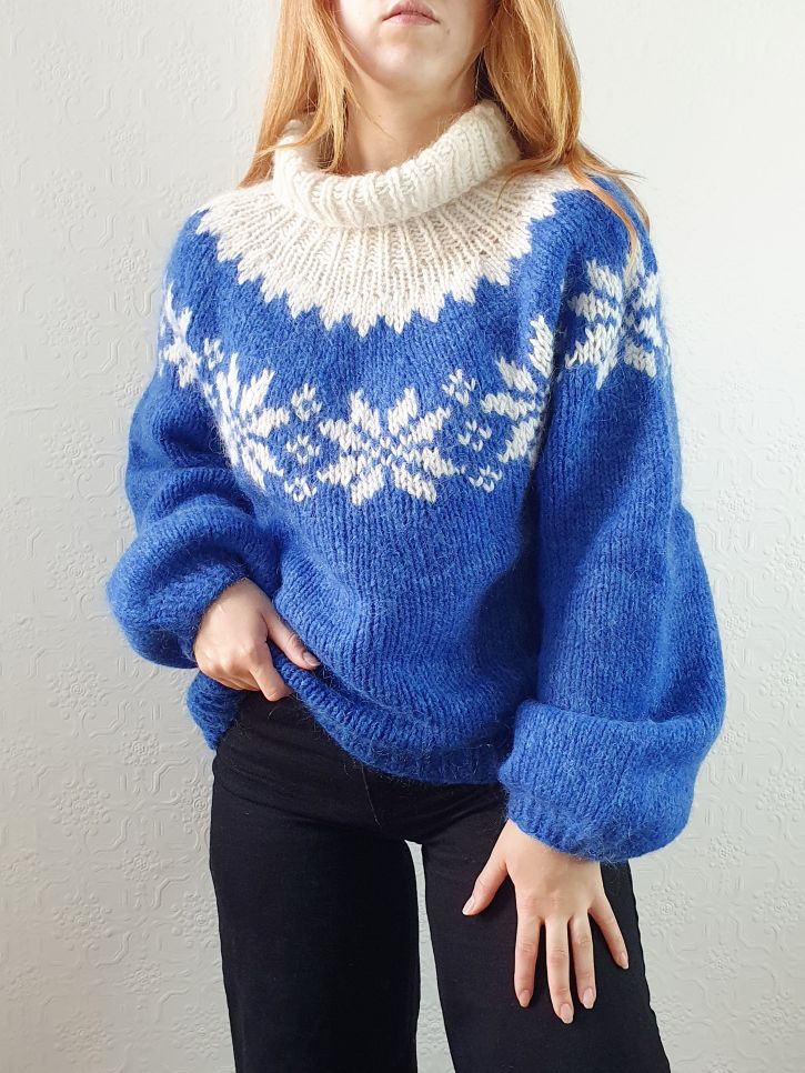 Vintage 80s Cobalt Blue Roll Neck Handknitted Icelandic Mohair Jumper - M/L - Image 3