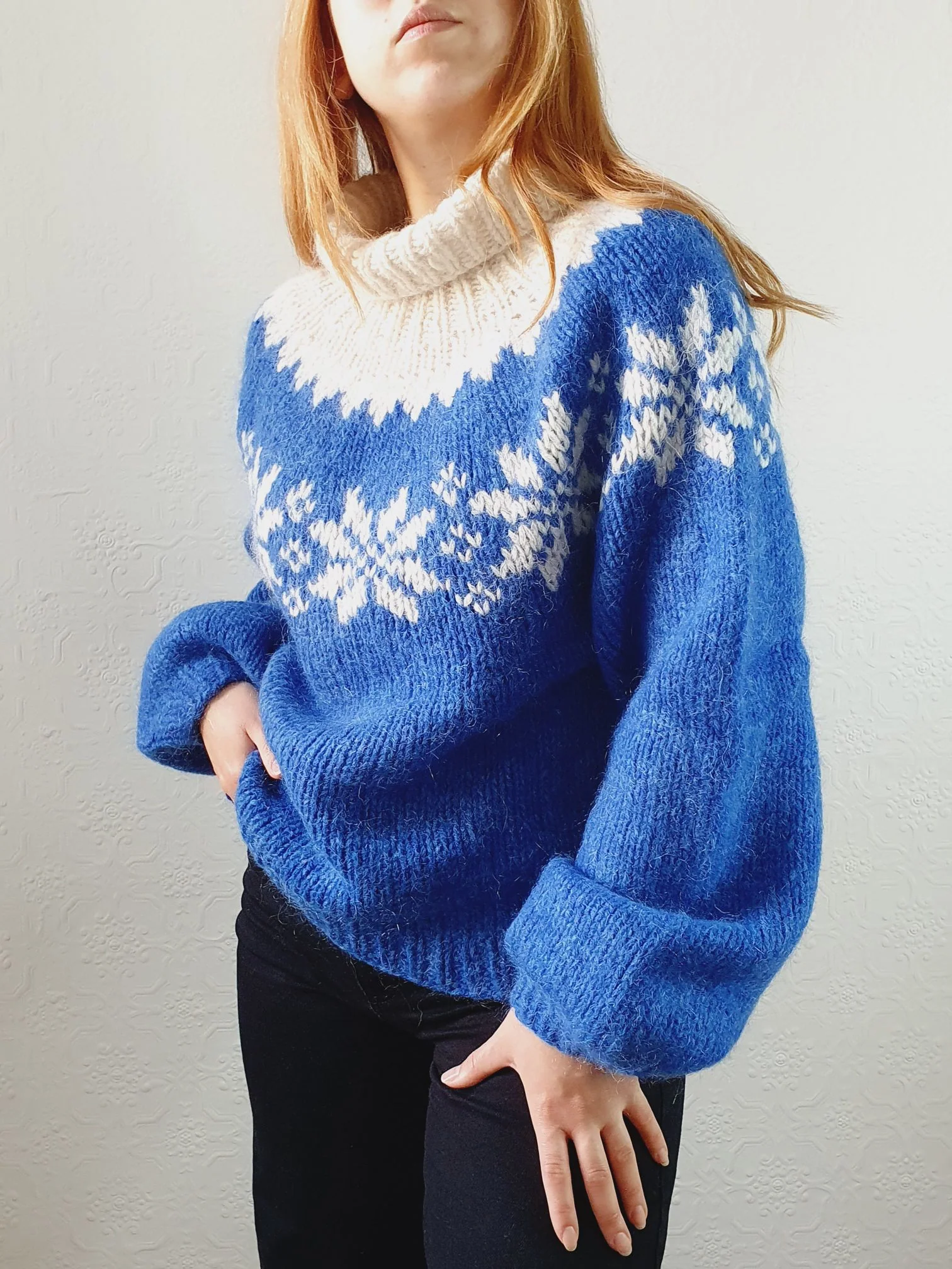 Vintage 80s Cobalt Blue Roll Neck Handknitted Icelandic Mohair Jumper - M/L - Image 4