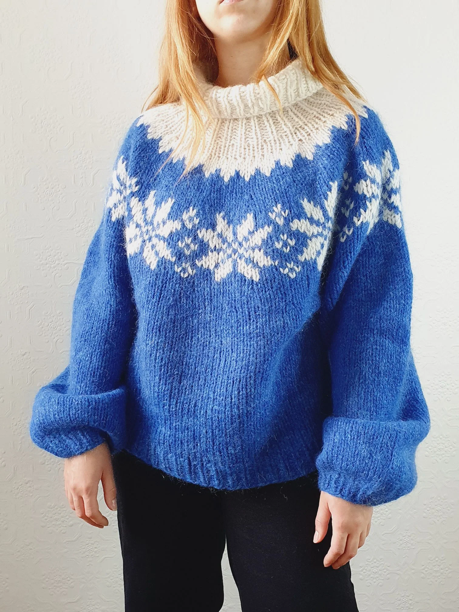 Vintage 80s Cobalt Blue Roll Neck Handknitted Icelandic Mohair Jumper - M/L - Image 6