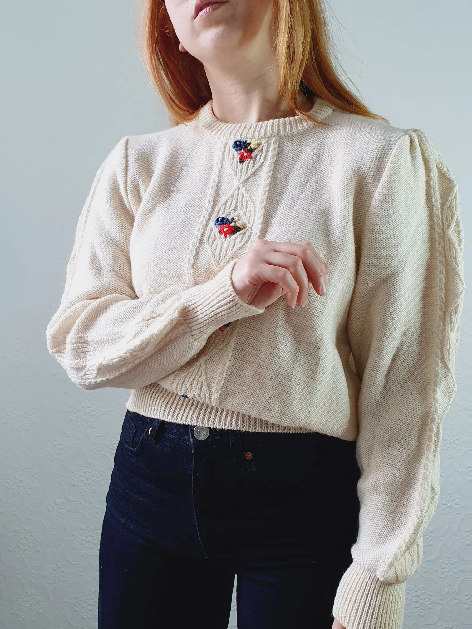 Vintage 80s Cream Crew Neck Austrian Wool Jumper with Floral Embroidery - S/M - Image 4