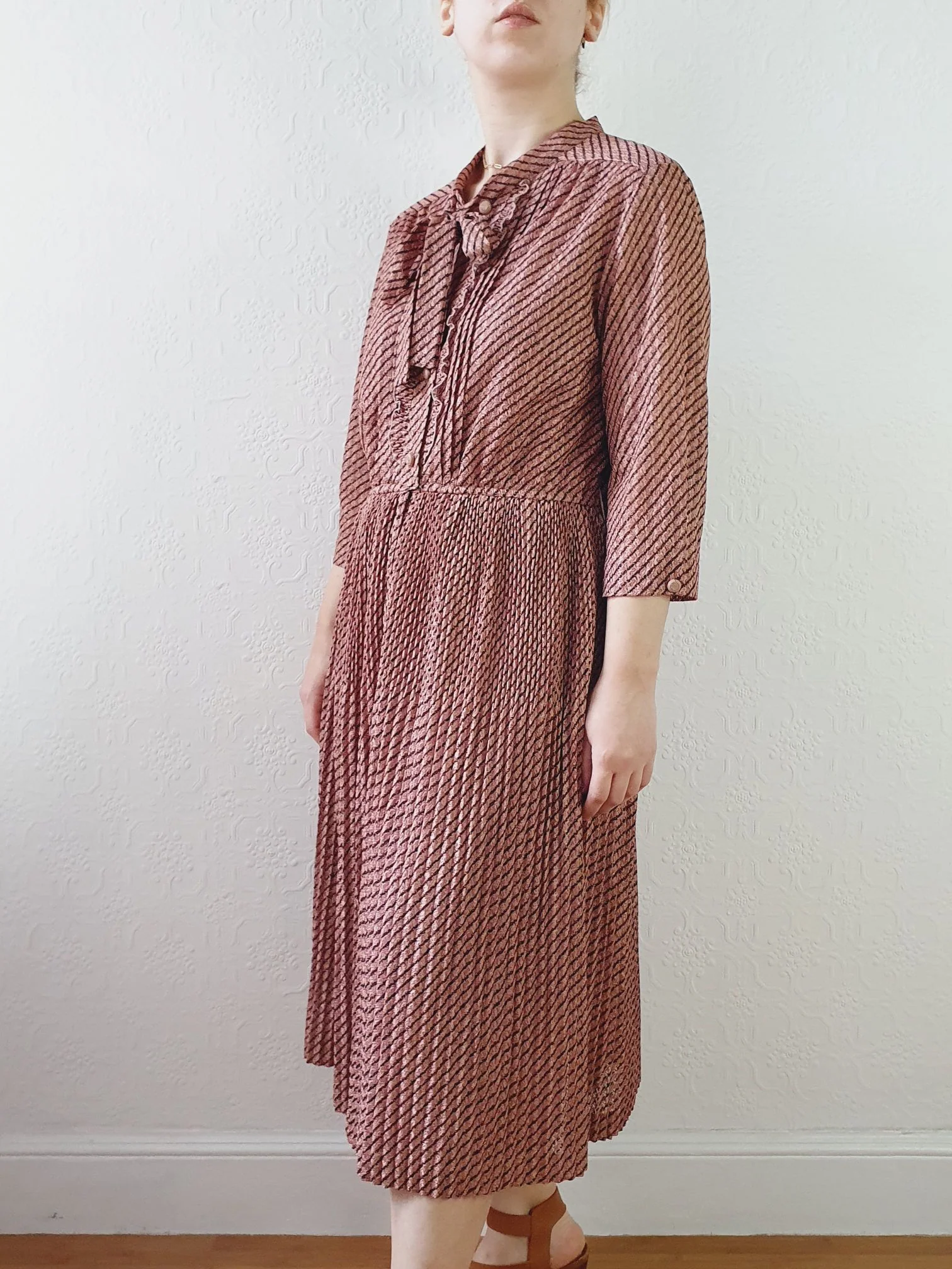 Vintage 80s Dusty Pink Striped Dress with Pussy Bow Neck - M - Image 7