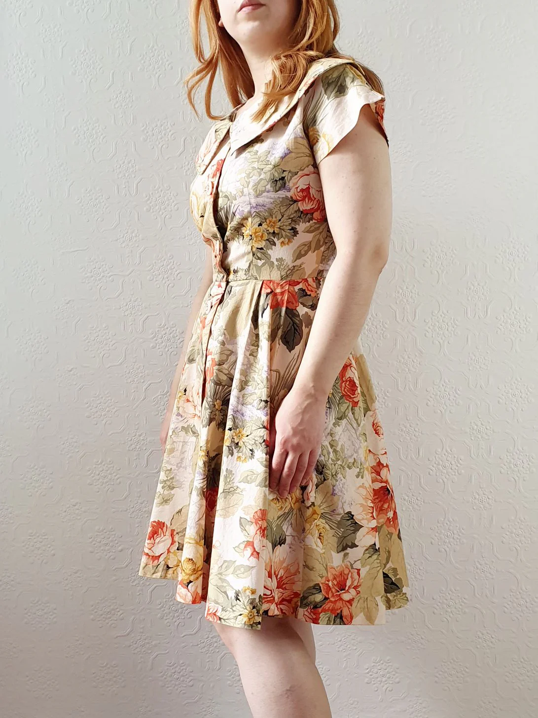 Vintage 80s Full Skirt Floral Dress with Cap Sleeves and Statement Collar - S/M - Image 4