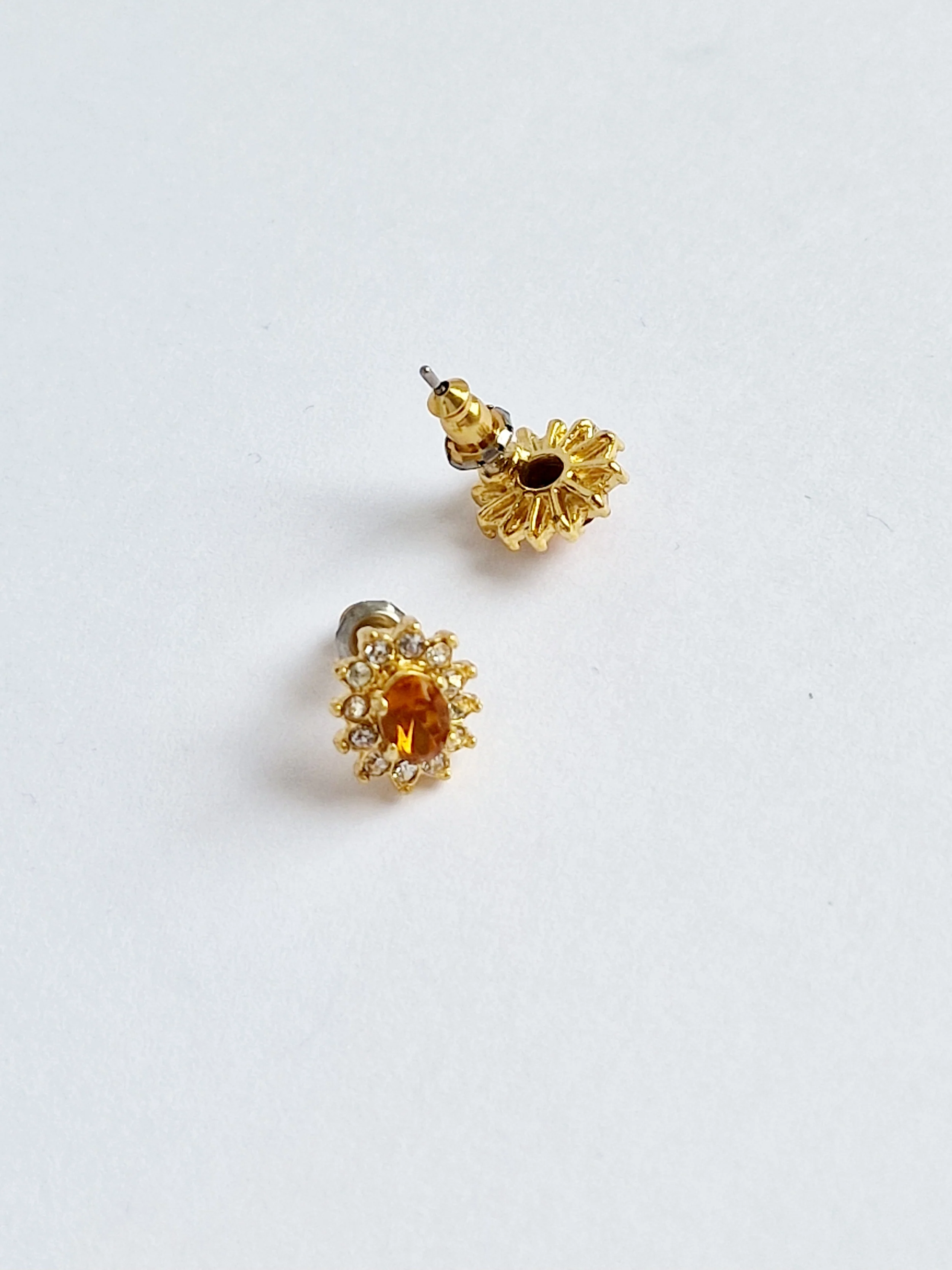 Vintage 80s Gold Plated Crystal Cluster Stud Earrings - Image 4