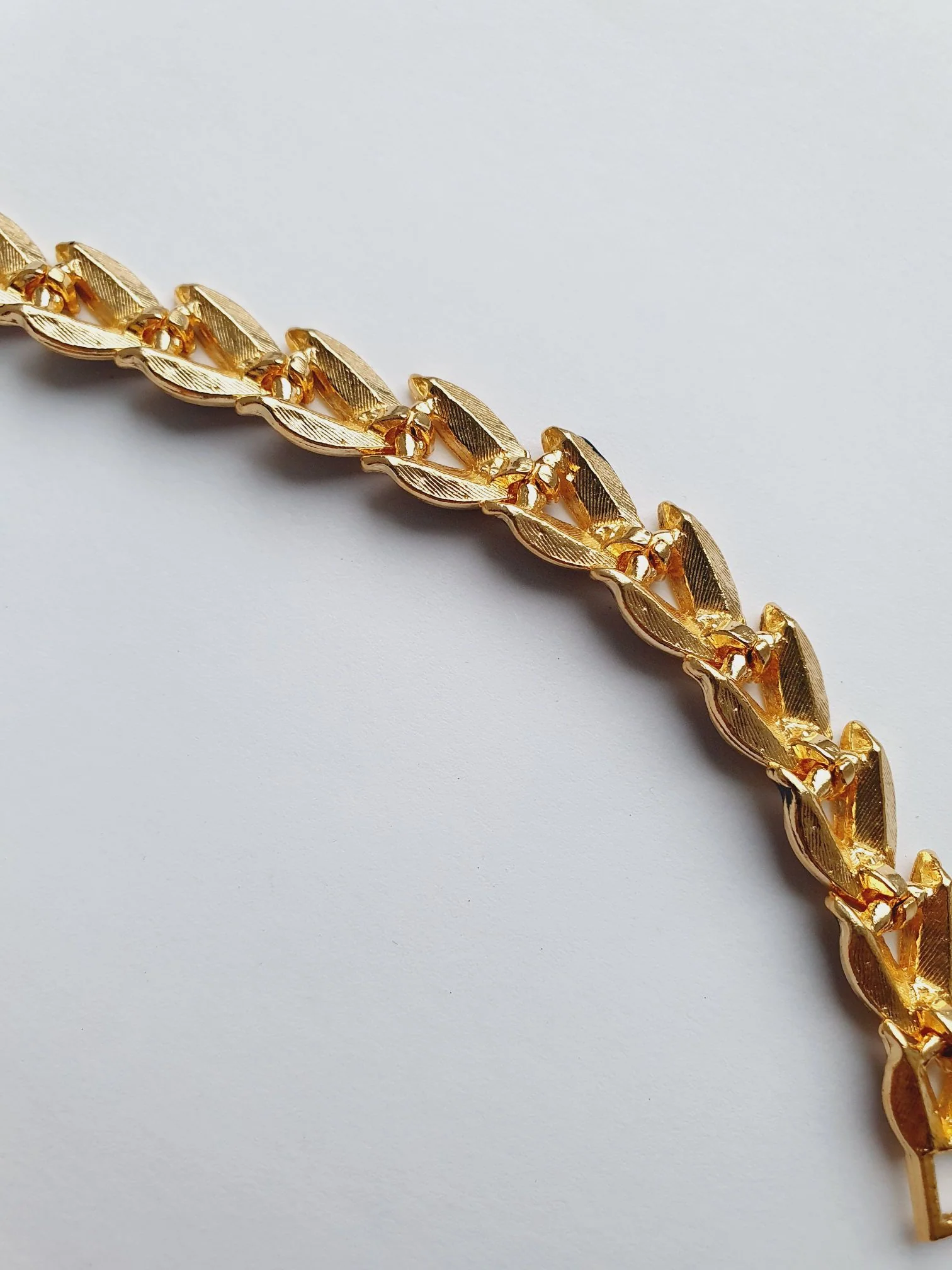 Vintage 80s Gold Plated Black Enamel Bracelet - Image 5