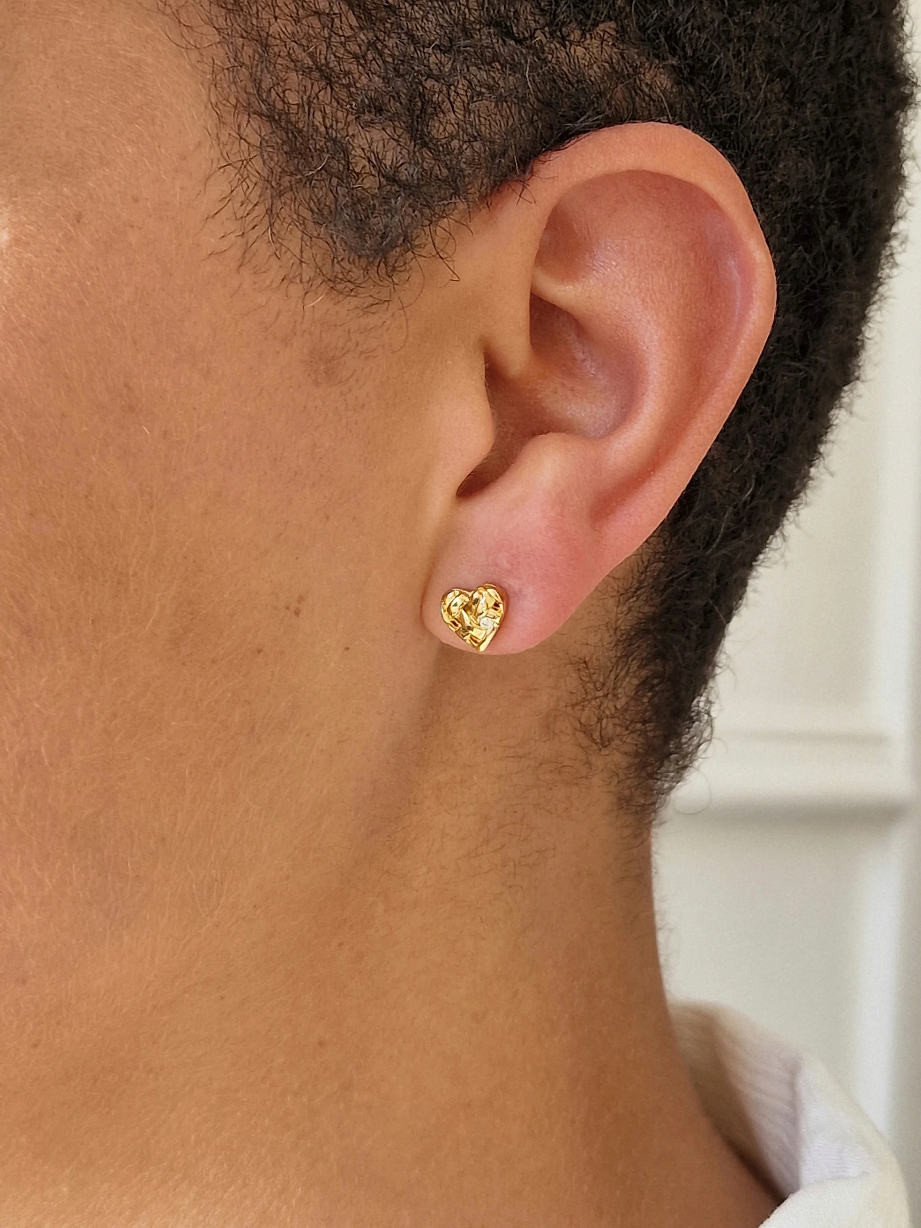 Vintage 80s Gold Plated Heart Stud Earrings - Image 2