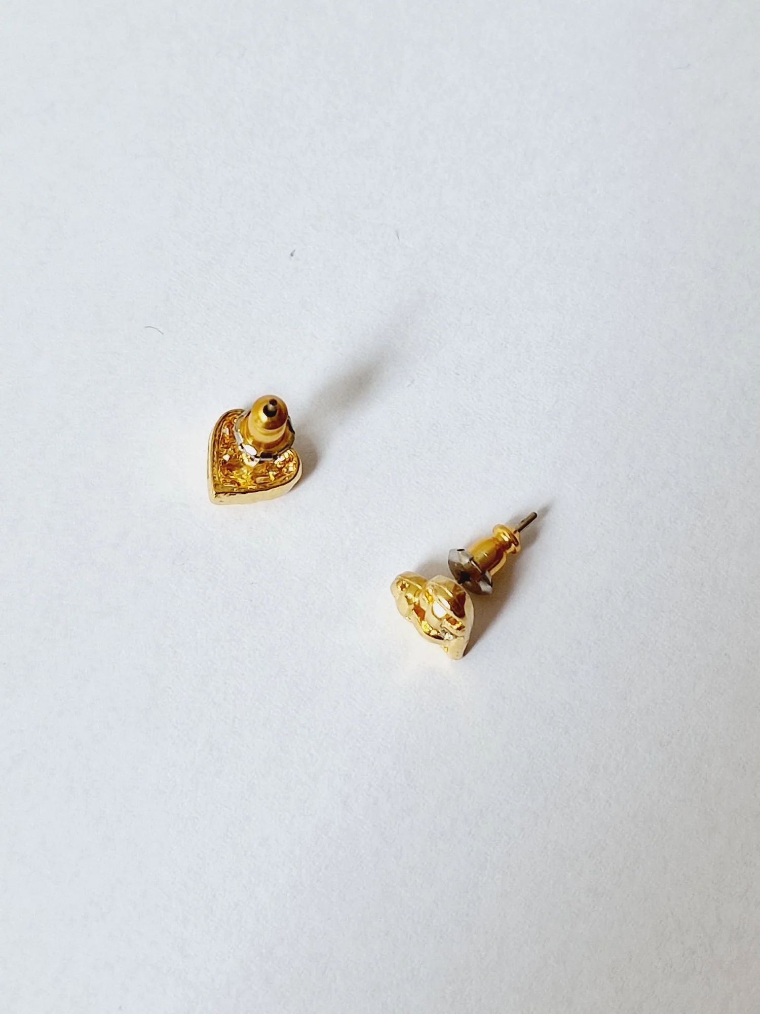 Vintage 80s Gold Plated Heart Stud Earrings - Image 3