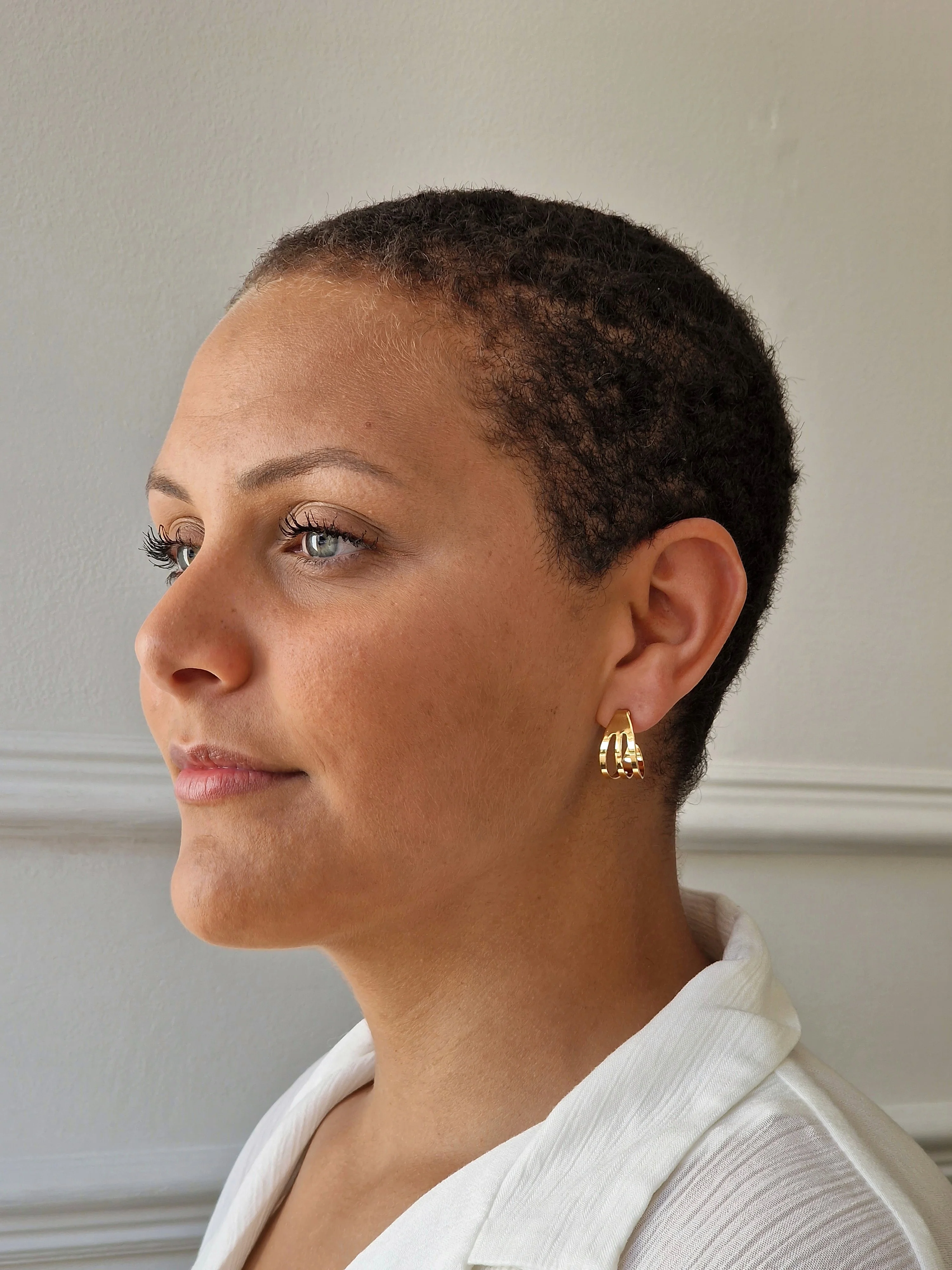 Vintage 80s Gold Plated Minimal Triple Hoop Earrings - Image 6