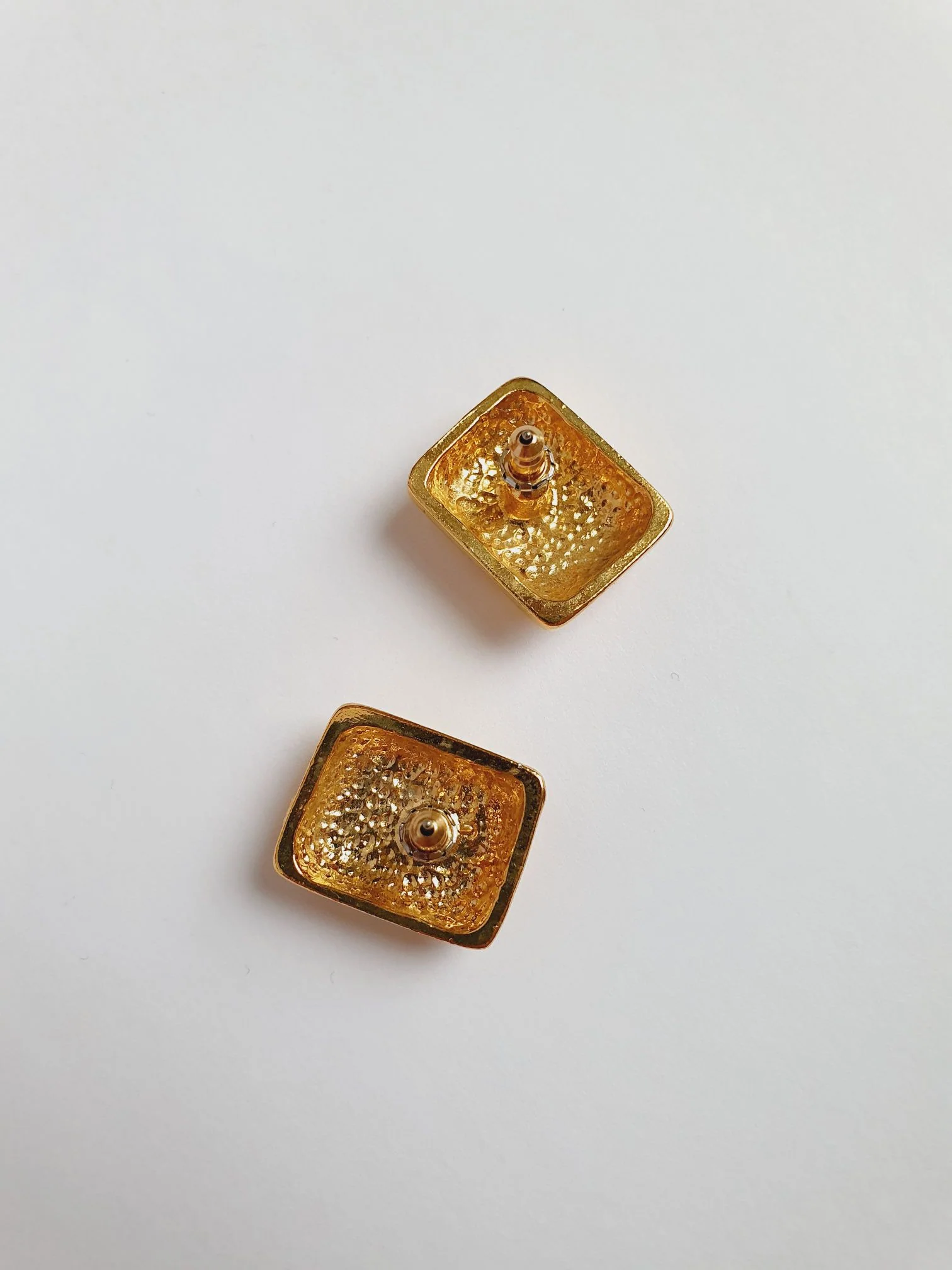 Vintage 80s Gold Plated Stud Earrings with Copper Enamel - Image 4