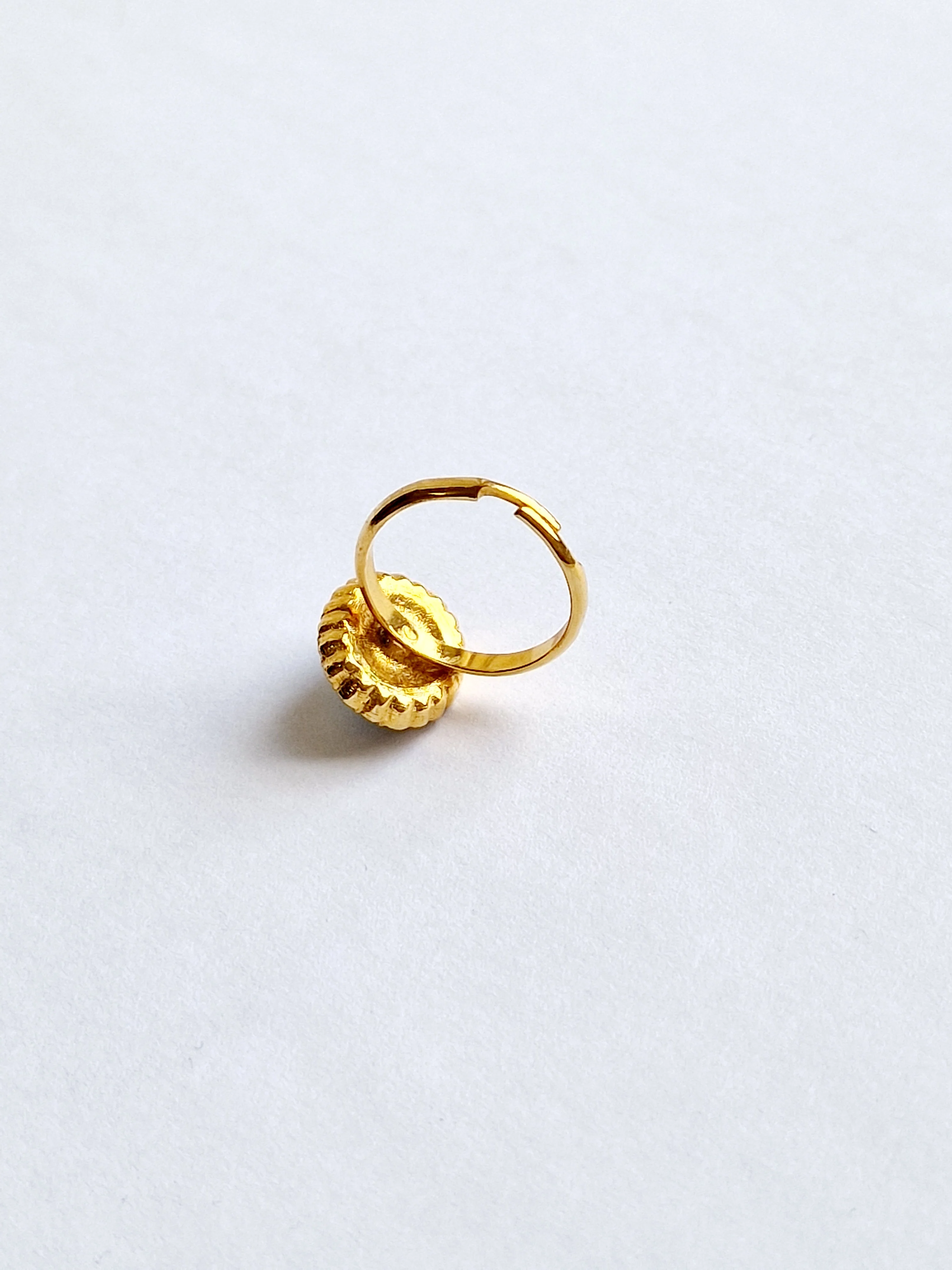 Vintage Gold Plated Faux Turquoise Oval Cocktail Ring with Crystals - Image 4