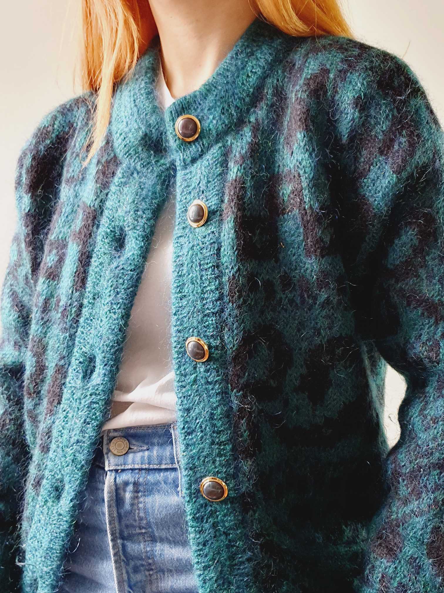 Vintage 80s Green Abstract Pattern Wool Cardigan - S/M - Image 5