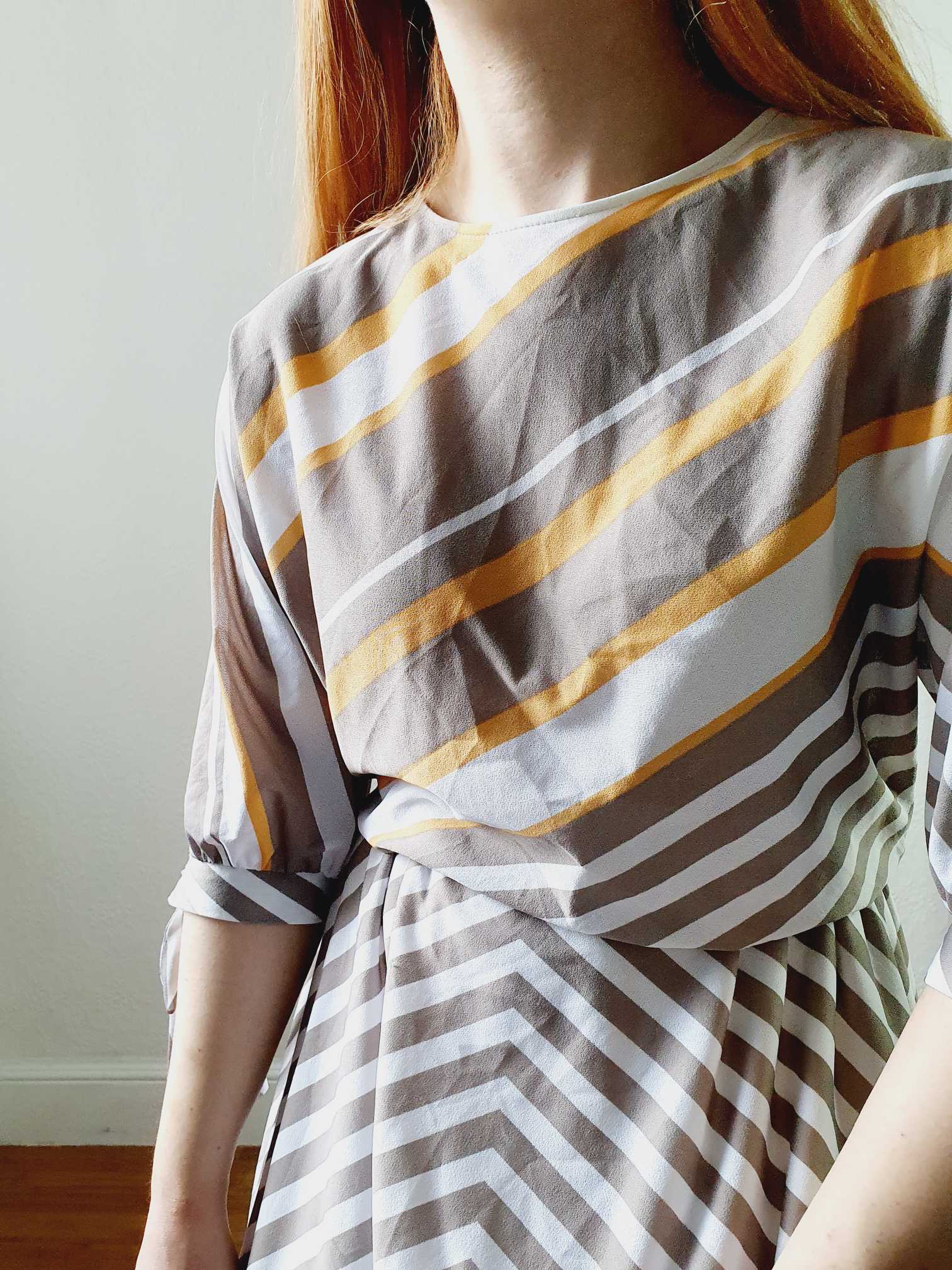 Vintage 80s Grey Striped Batwing Sleeve Dress - L - Image 5