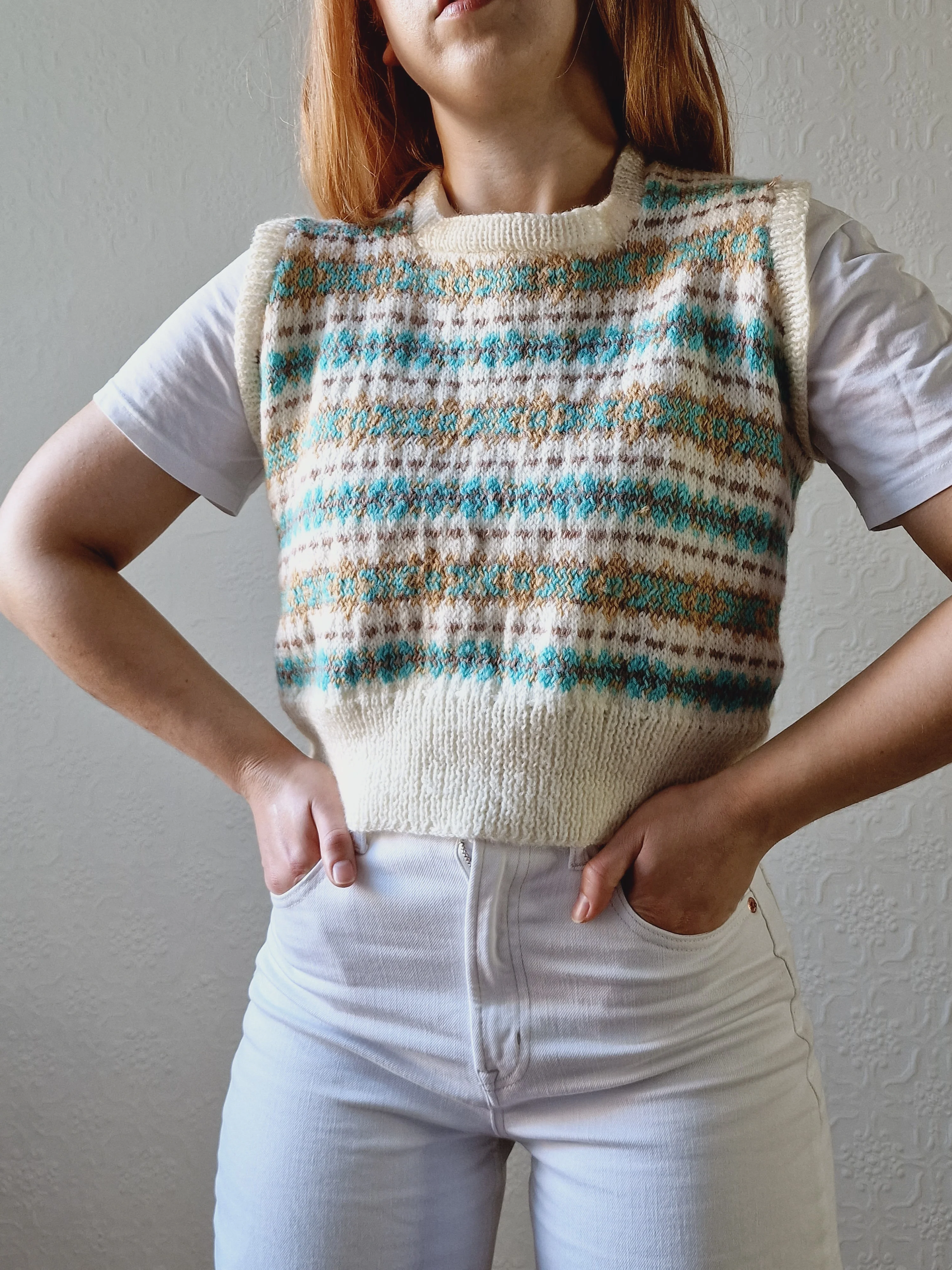 Vintage 80s Handknitted Fairisle Short Vest with Square Neckline - S - Image 11