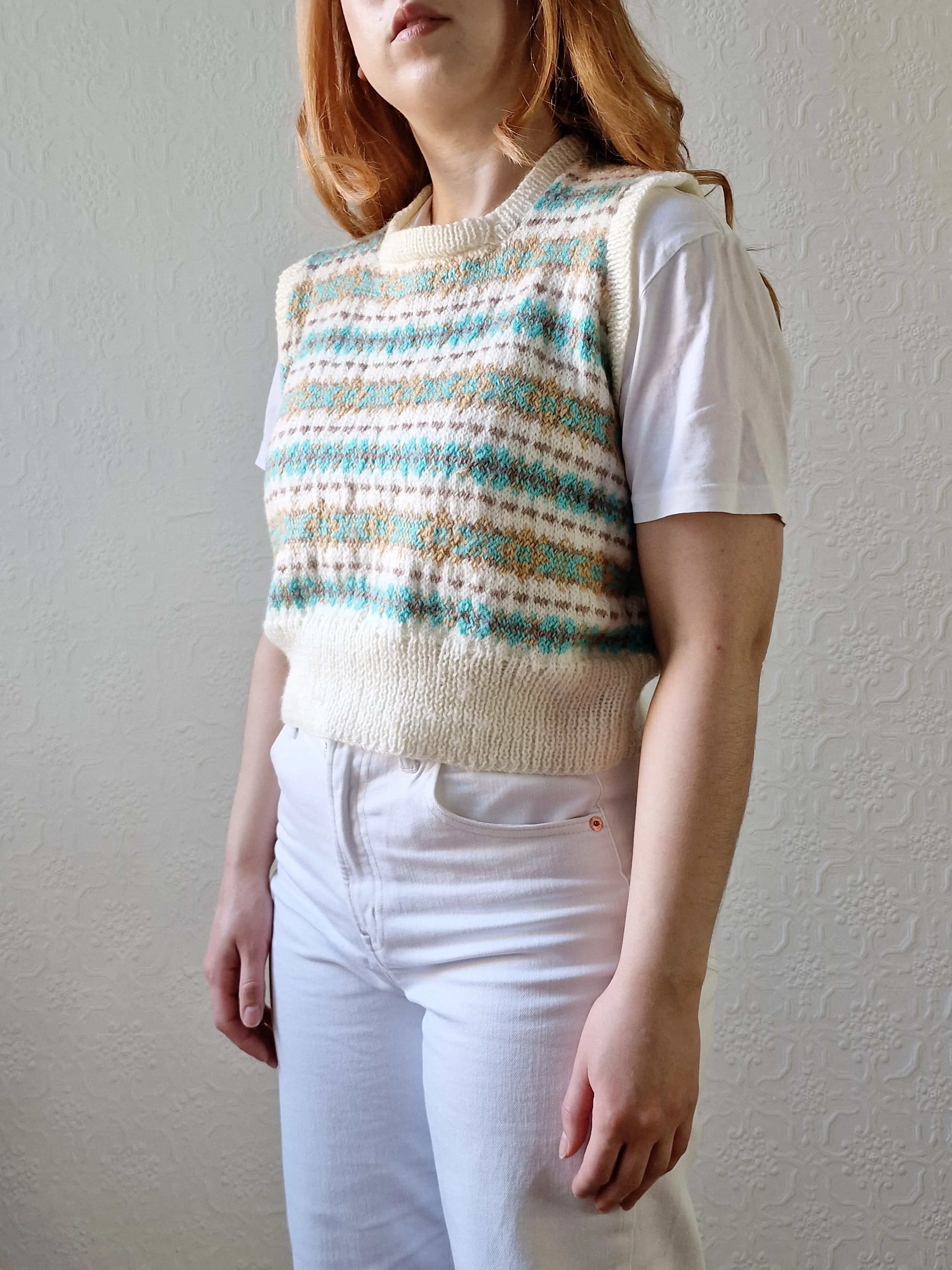 Vintage 80s Handknitted Fairisle Short Vest with Square Neckline - S - Image 3