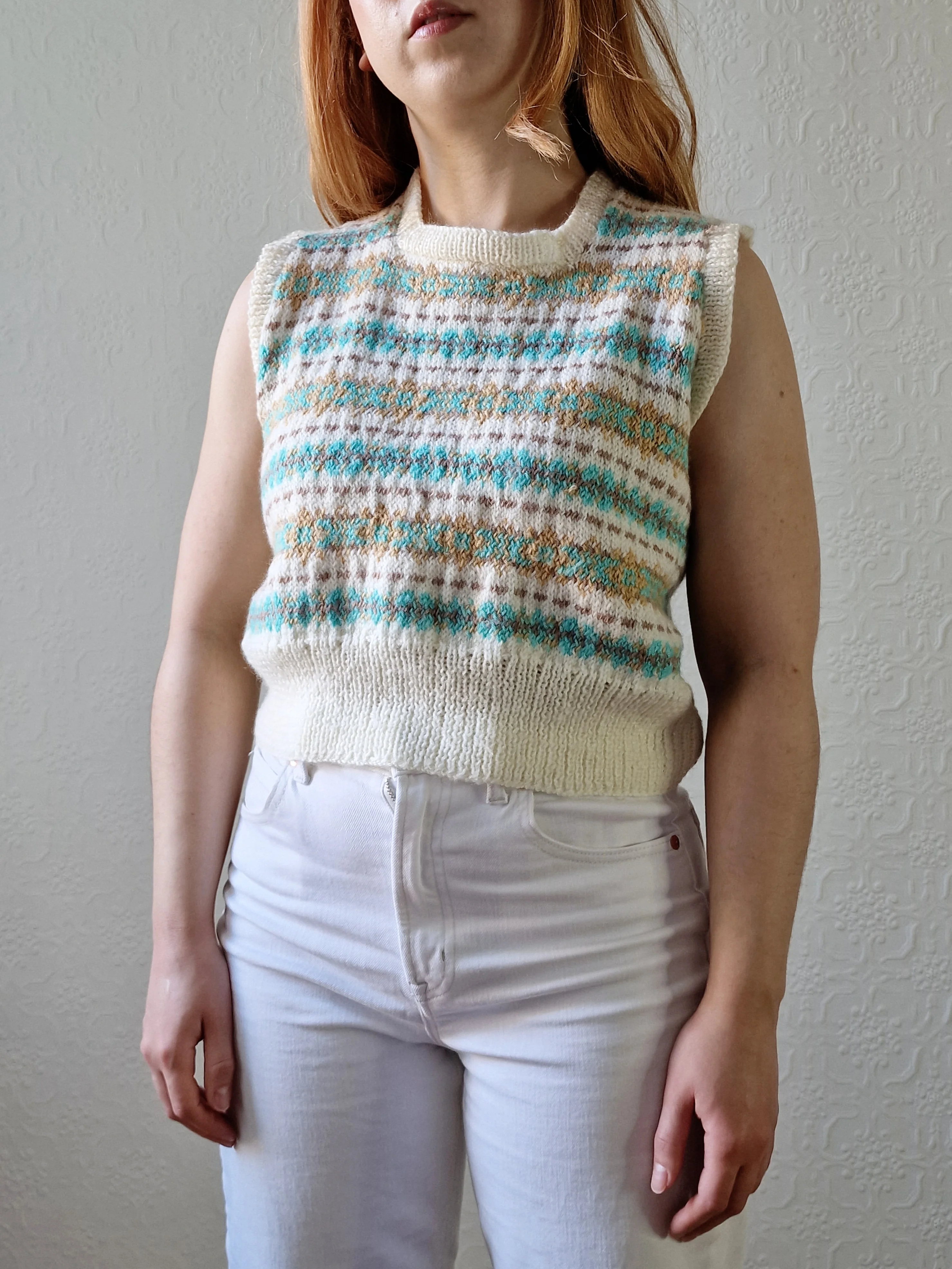 Vintage 80s Handknitted Fairisle Short Vest with Square Neckline - S - Image 8