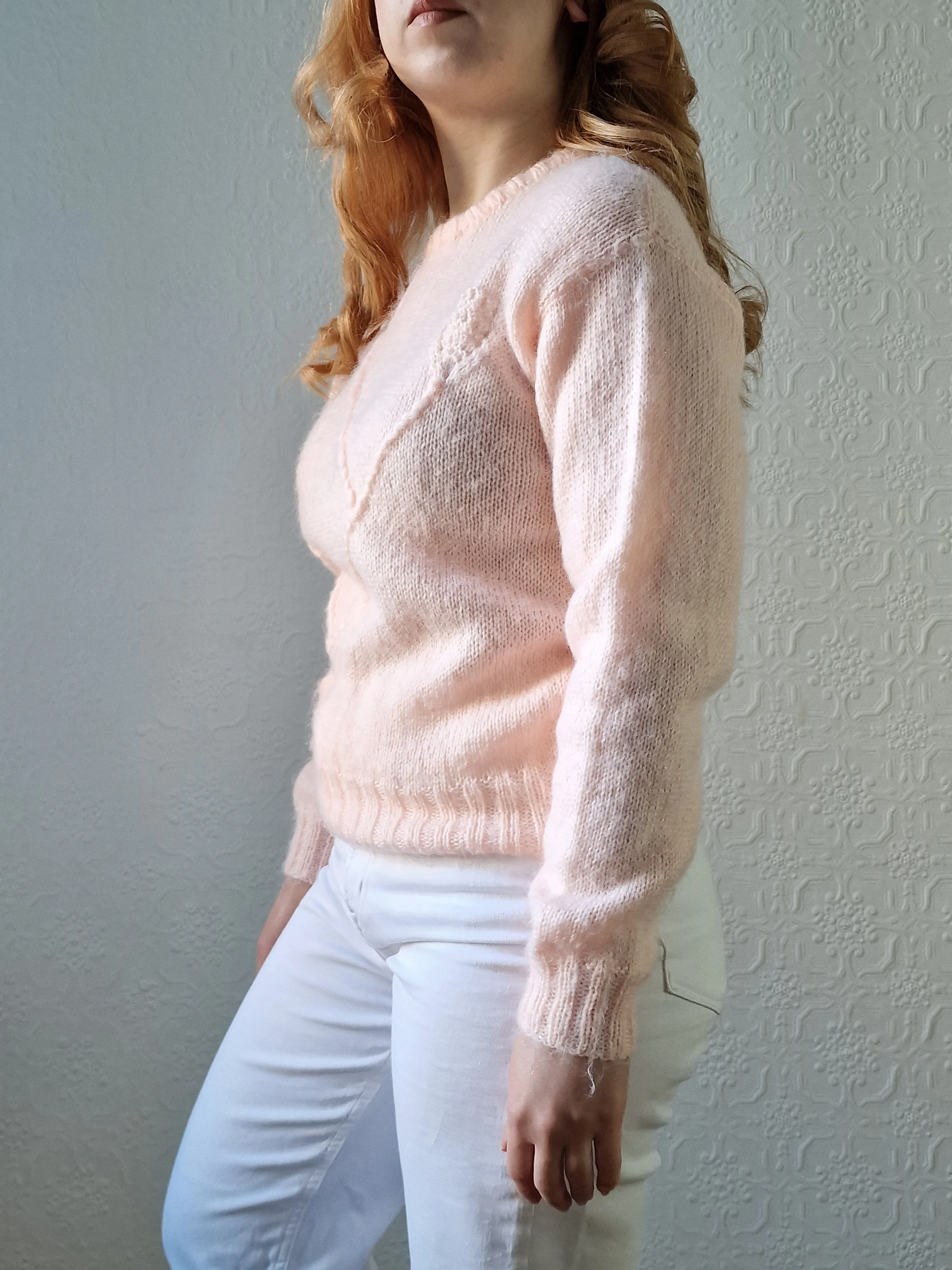 Vintage 80s Handknitted Light Peach Mohair Jumper with Crew Neck - S - Image 4