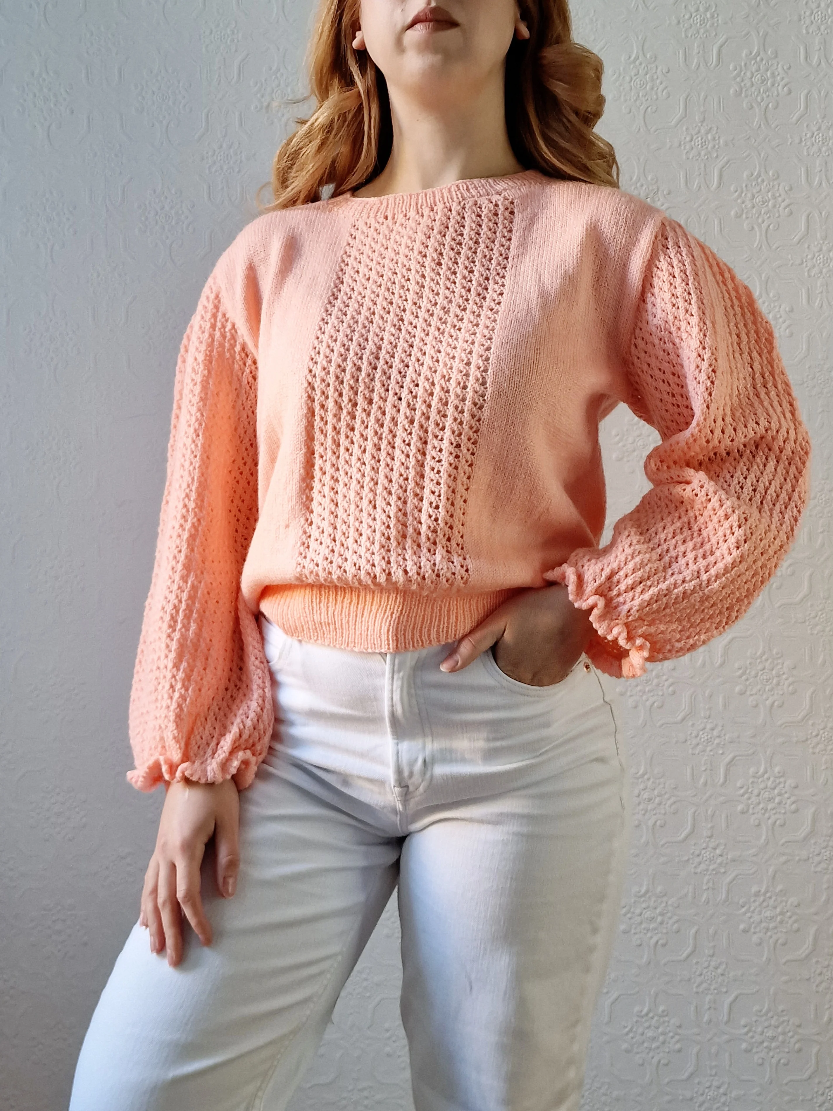 Vintage 80s Handknitted Peach Jumper with Crew Neck - M - Image 2