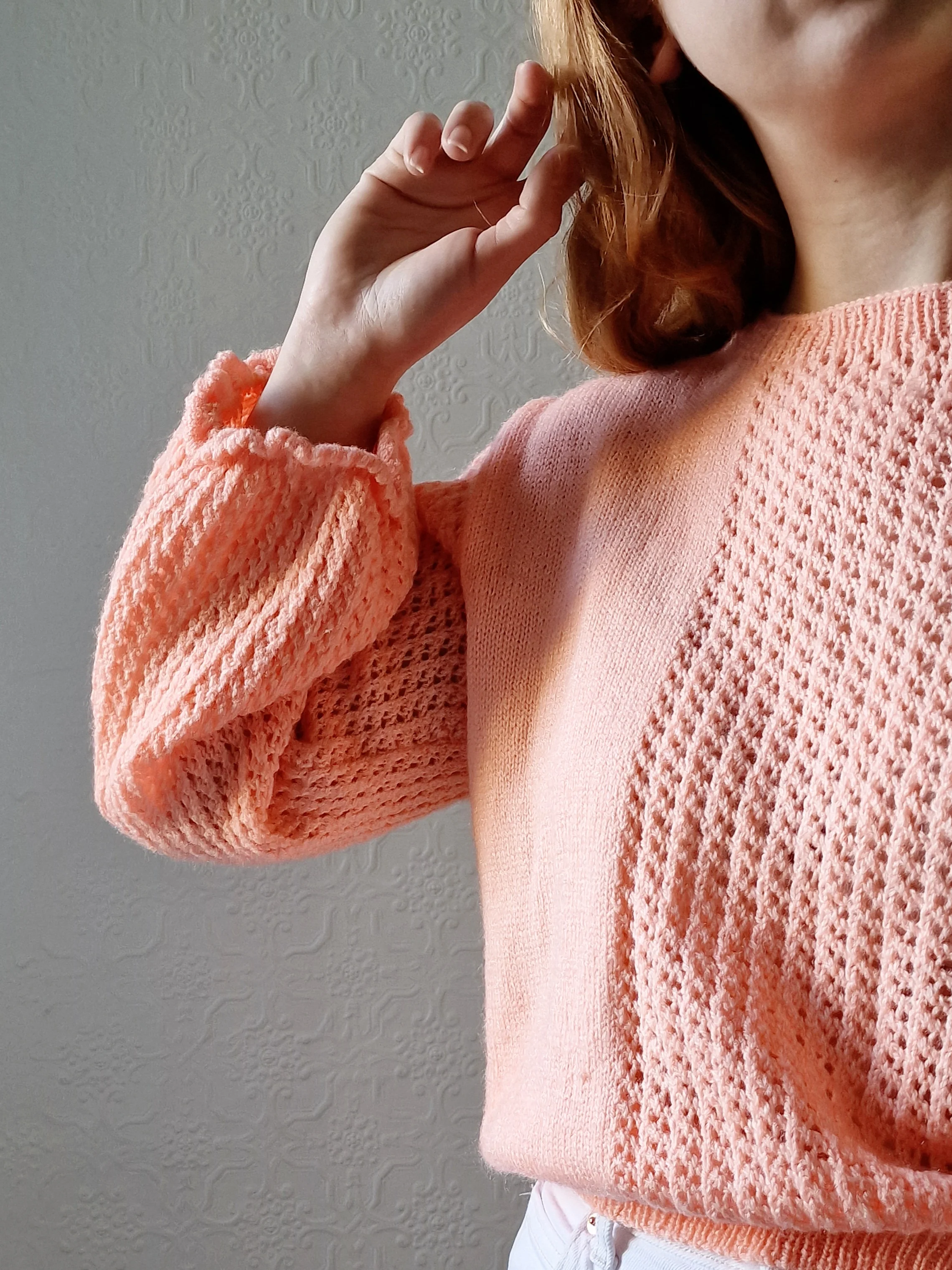Vintage 80s Handknitted Peach Jumper with Crew Neck - M - Image 9