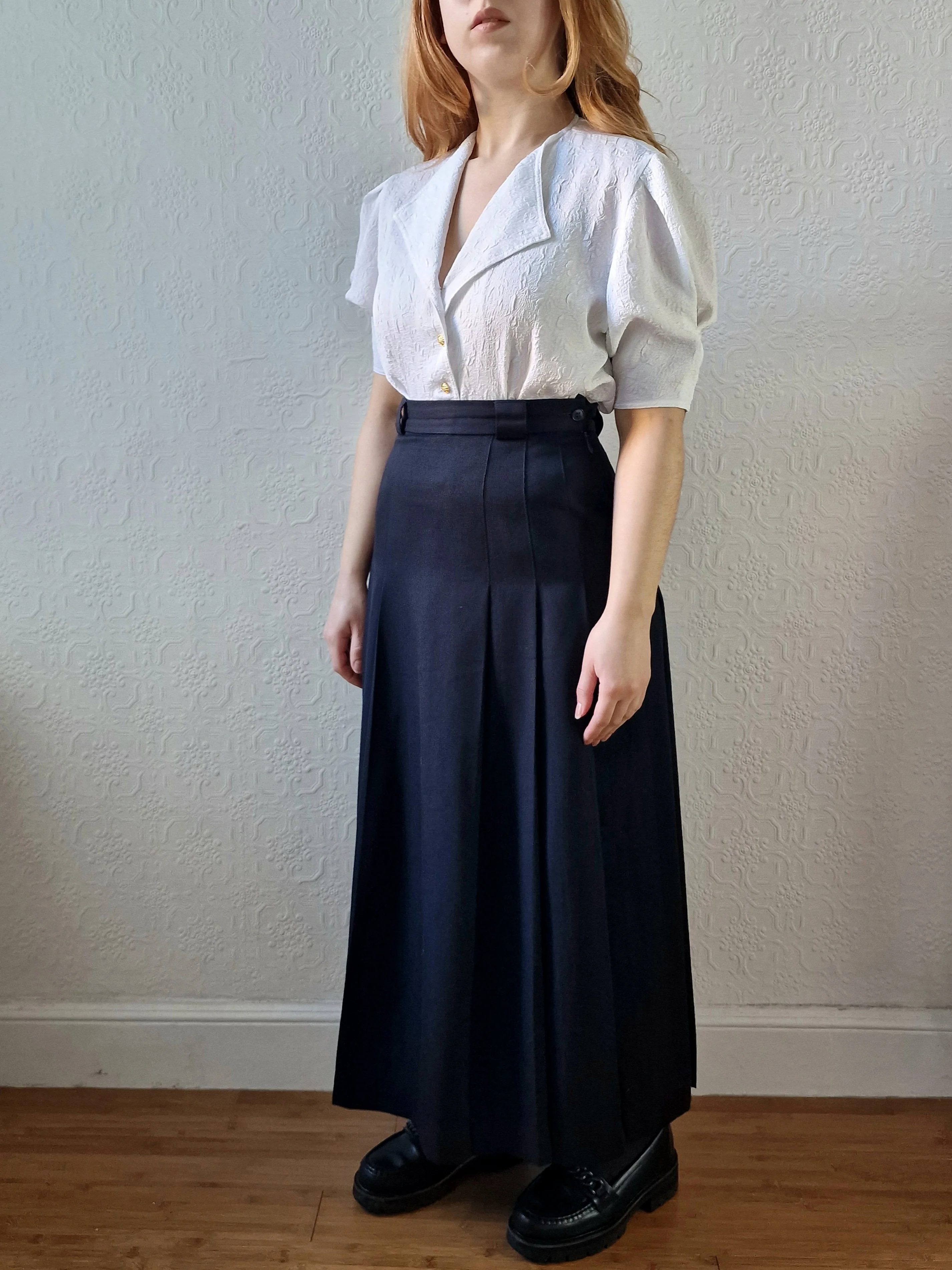 Vintage 80s High Waisted Black 100% Wool Laura Ashley Skirt with Pleating - S - Image 2