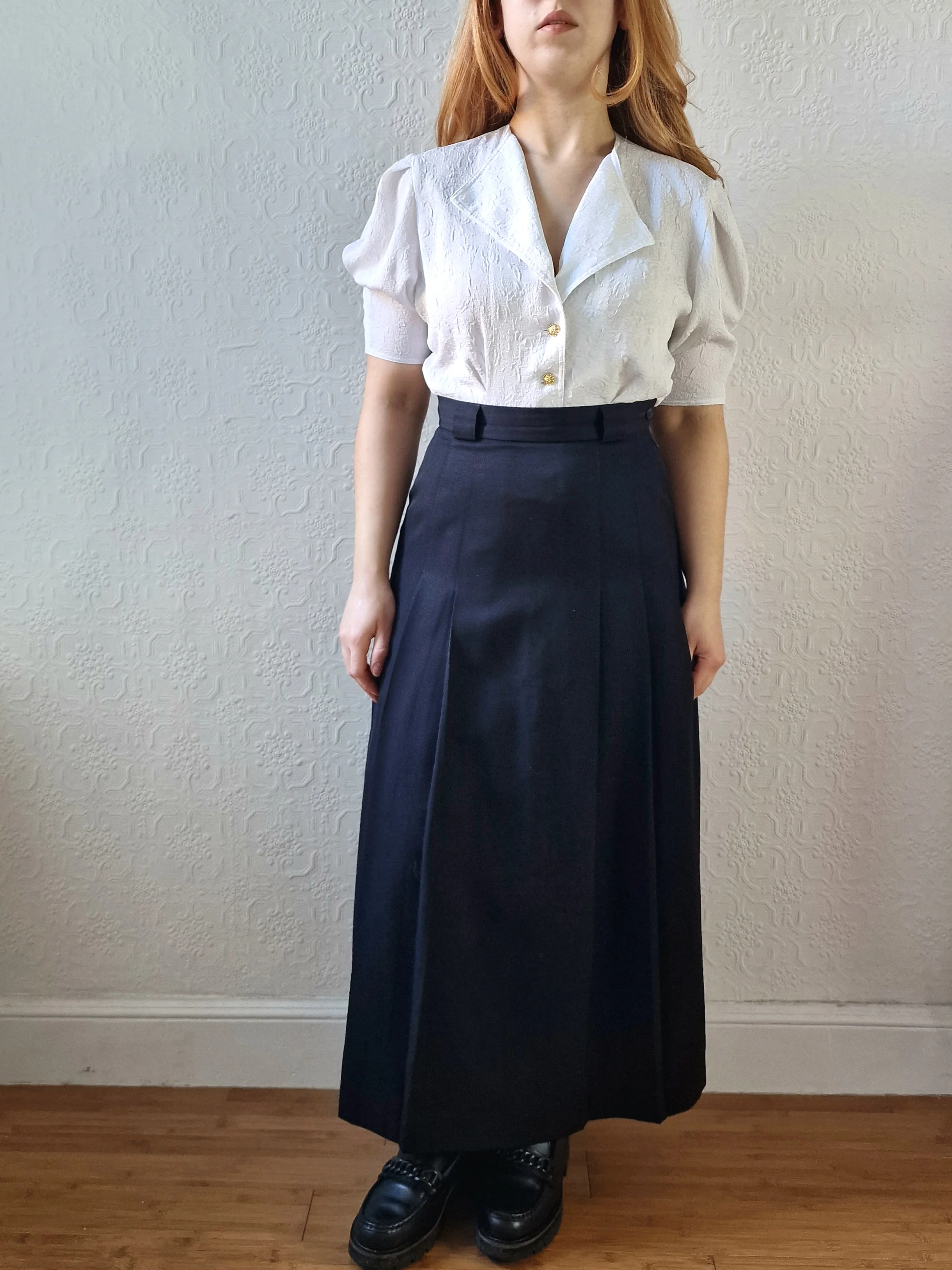 Vintage 80s High Waisted Black 100% Wool Laura Ashley Skirt with Pleating - S - Image 3
