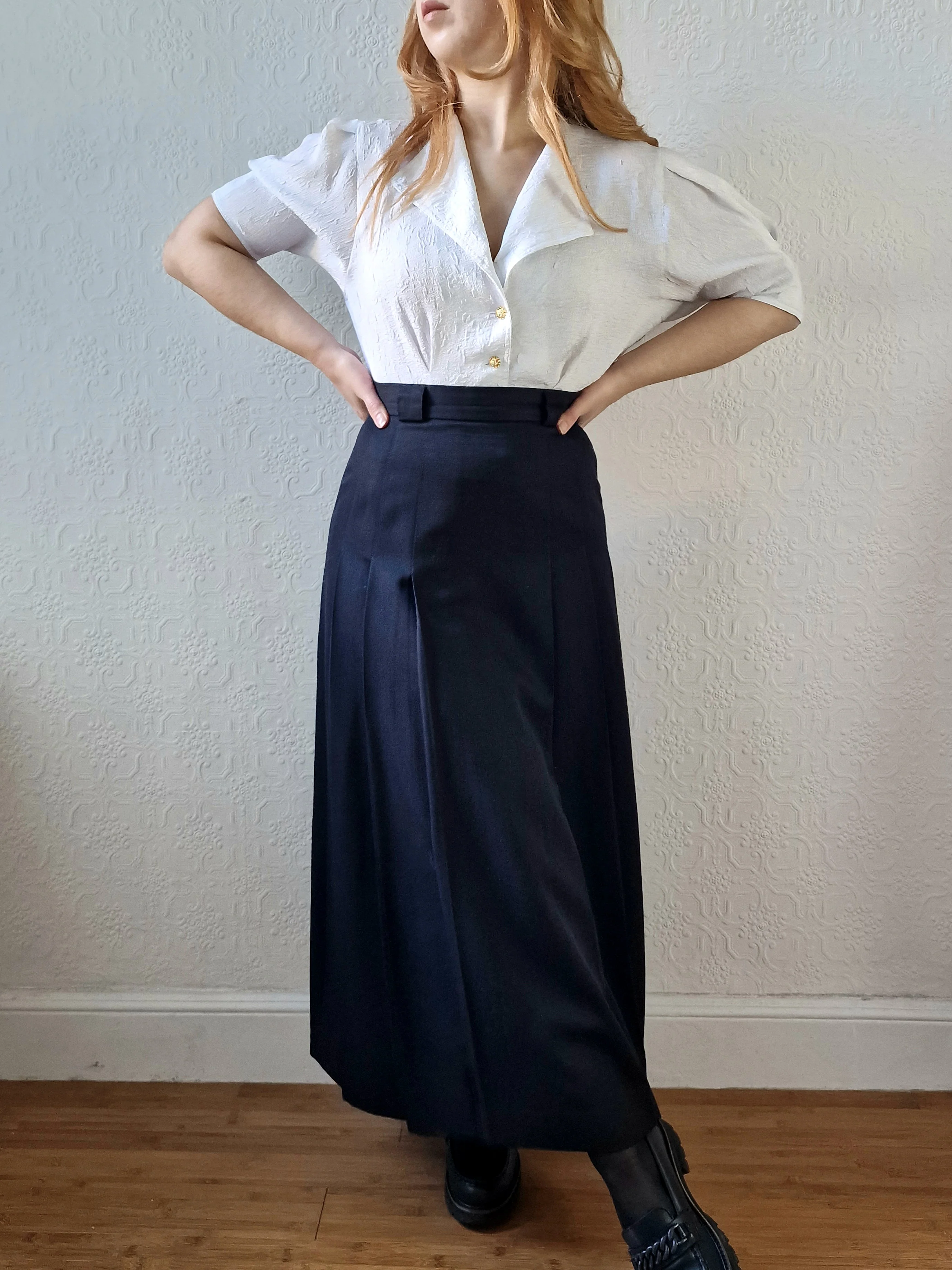 Vintage 80s High Waisted Black 100% Wool Laura Ashley Skirt with Pleating - S - Image 7