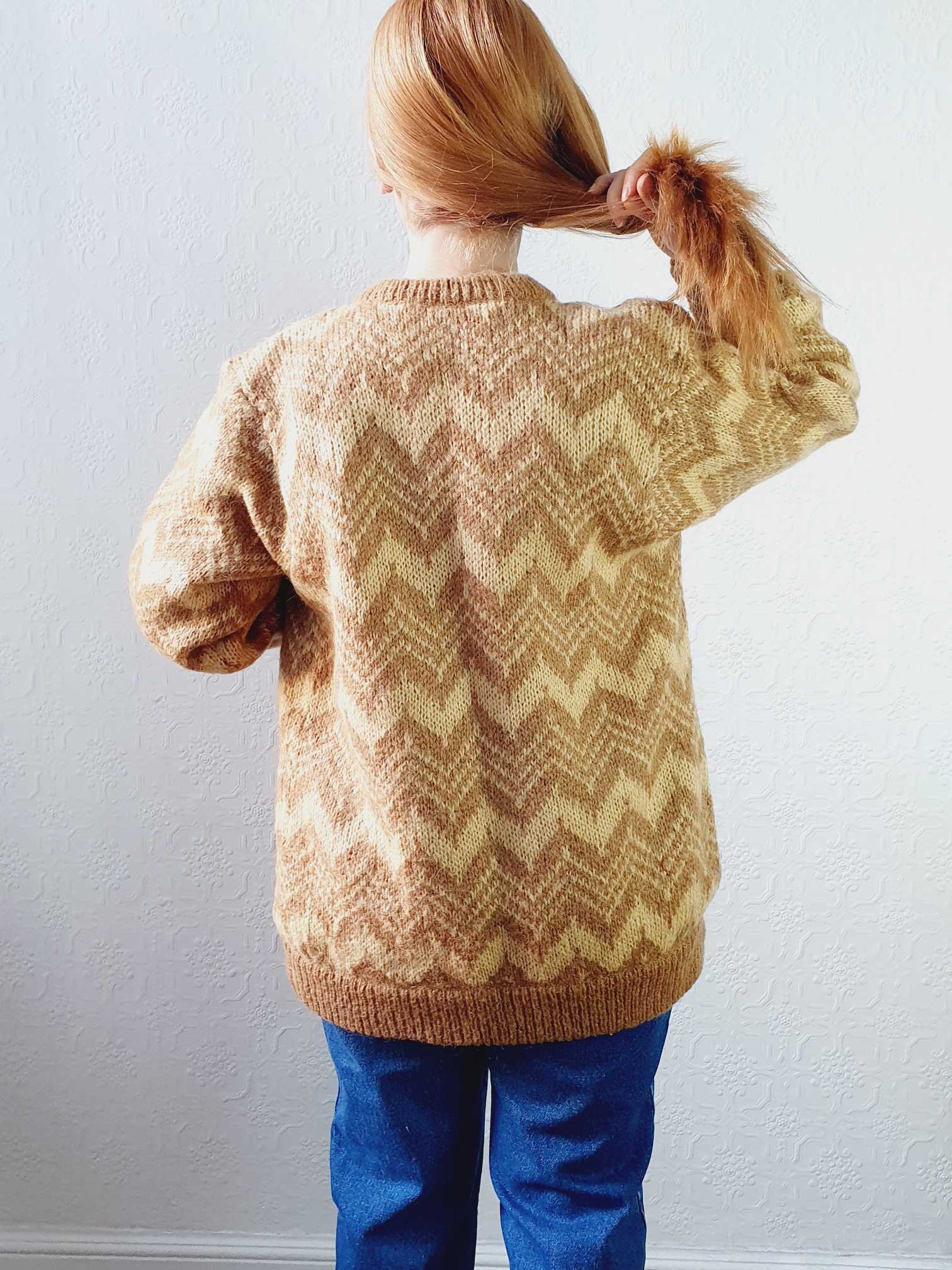 Vintage 80s Mustard Chevron Pattern Wool Cardigan - M - Image 3