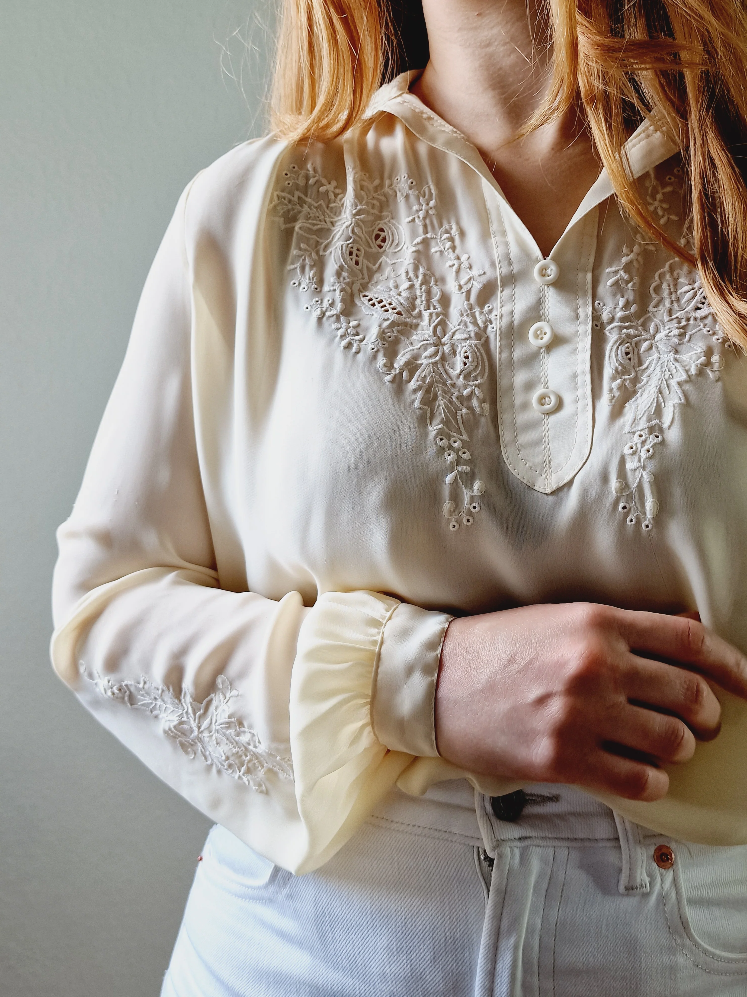 Vintage 80s Pale Yellow Long Sleeve Collared Blouse with Embroidery Detail - S/M - Image 2