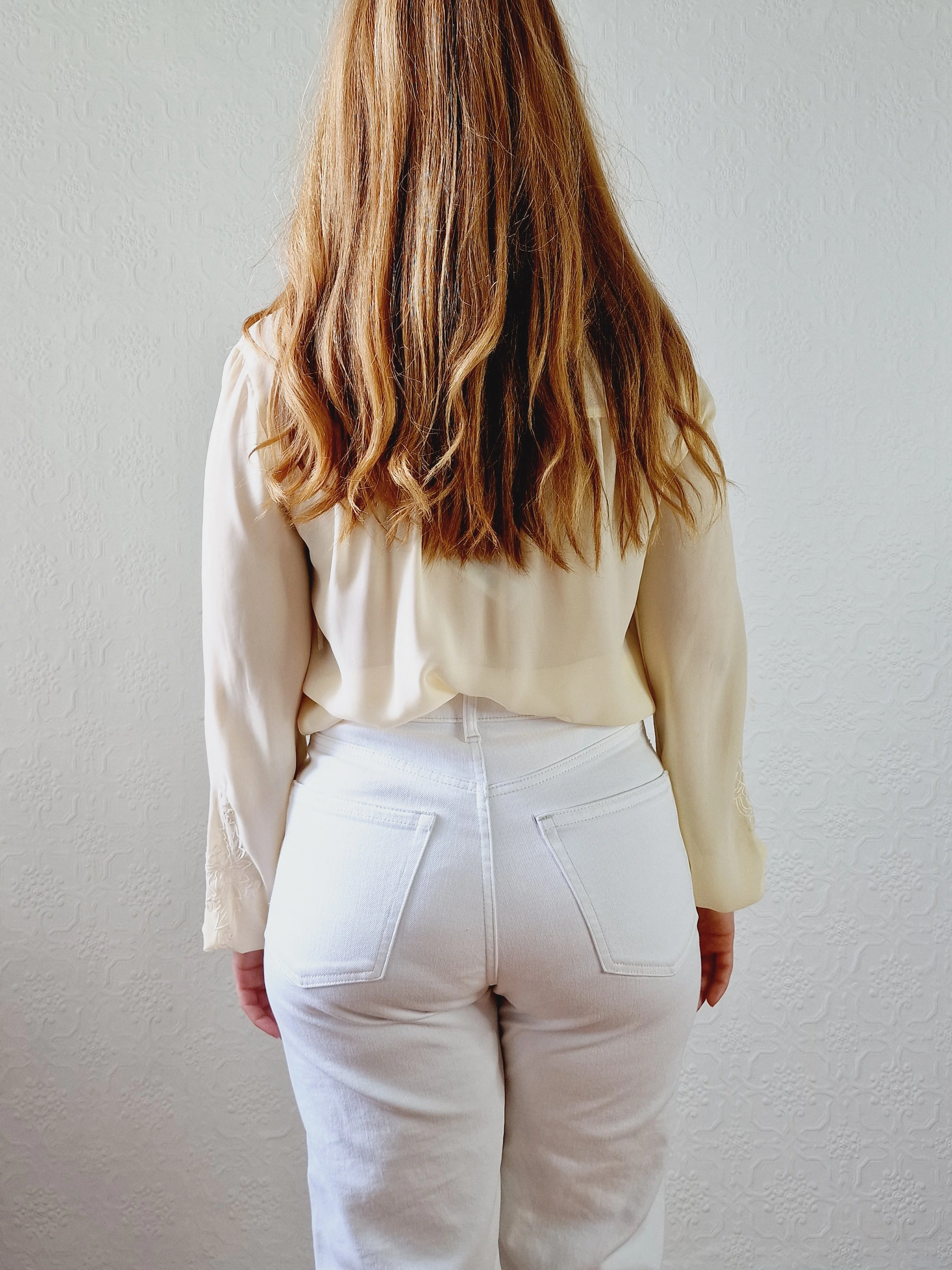 Vintage 80s Pale Yellow Long Sleeve Collared Blouse with Embroidery Detail - S/M - Image 4