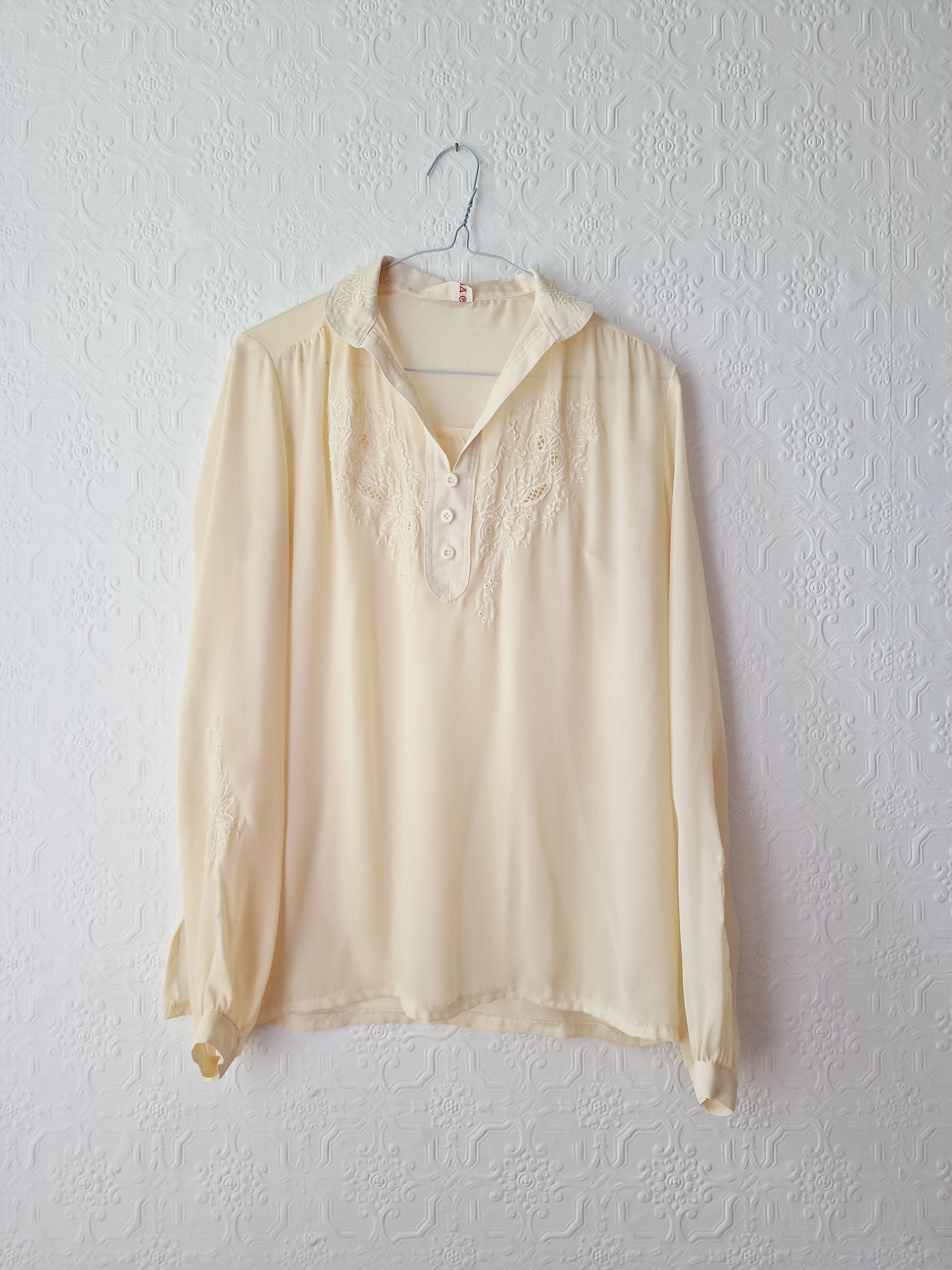 Vintage 80s Pale Yellow Long Sleeve Collared Blouse with Embroidery Detail - S/M - Image 7