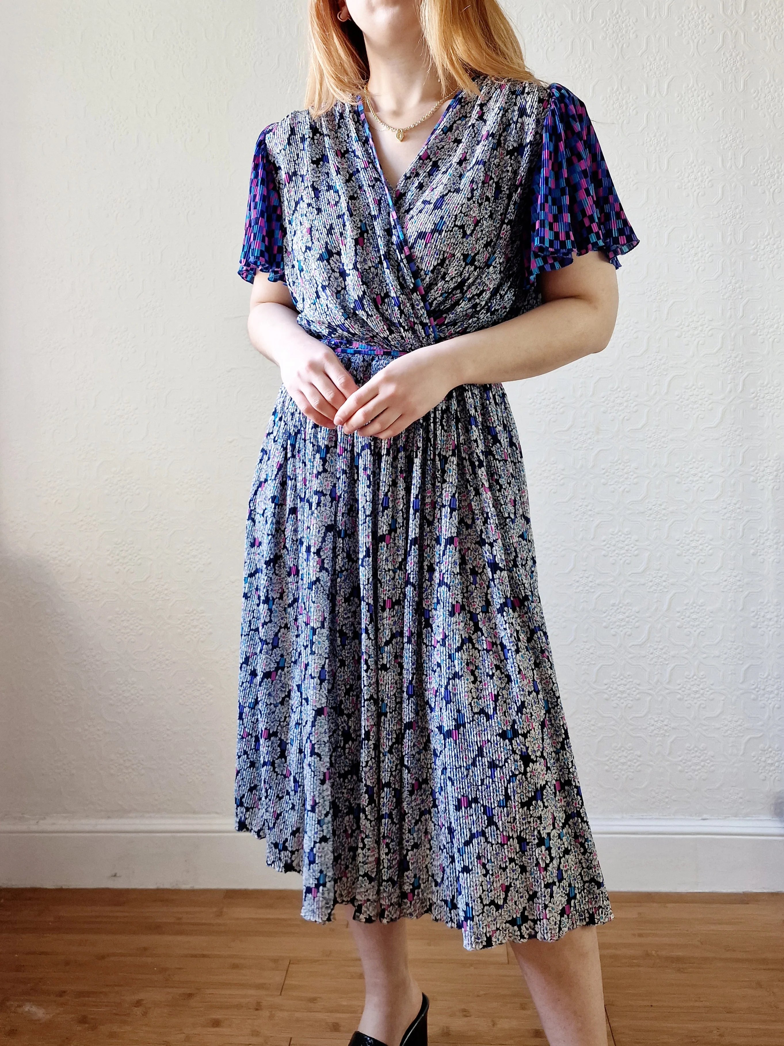 Vintage 80s Purple, Blue and Pink Floral Midi Dress with Angel Sleeves - M - Image 2