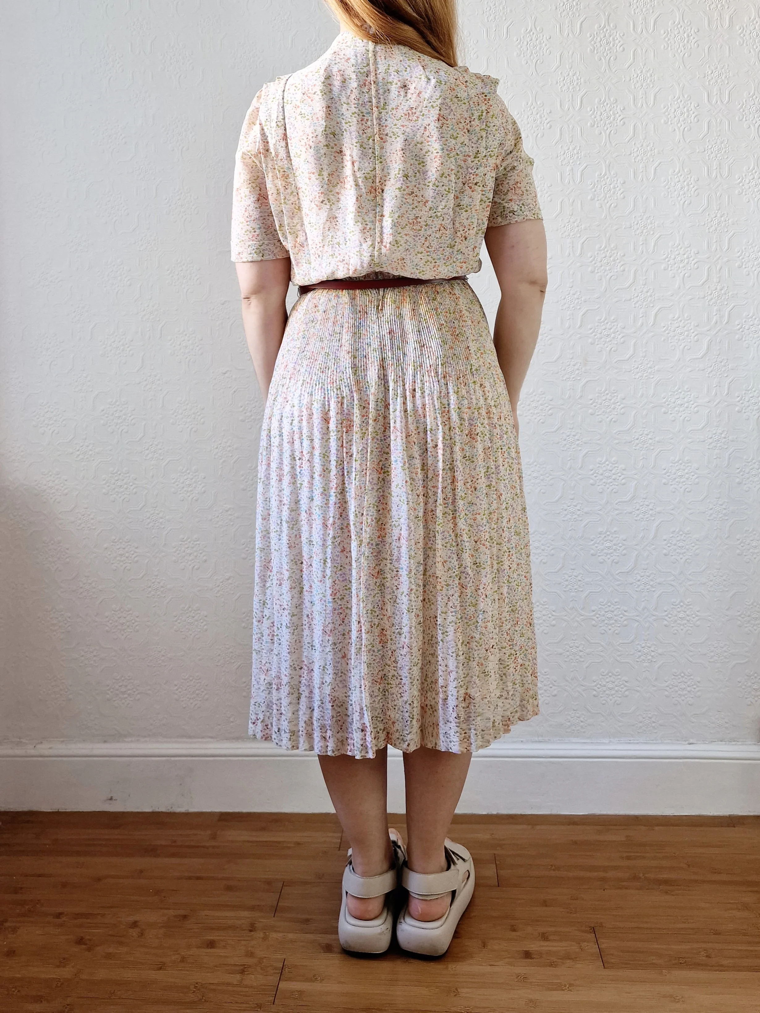 Vintage 80s Romantic Pastel Ditsy Floral Midi Dress with Short Sleeves - S - Image 3