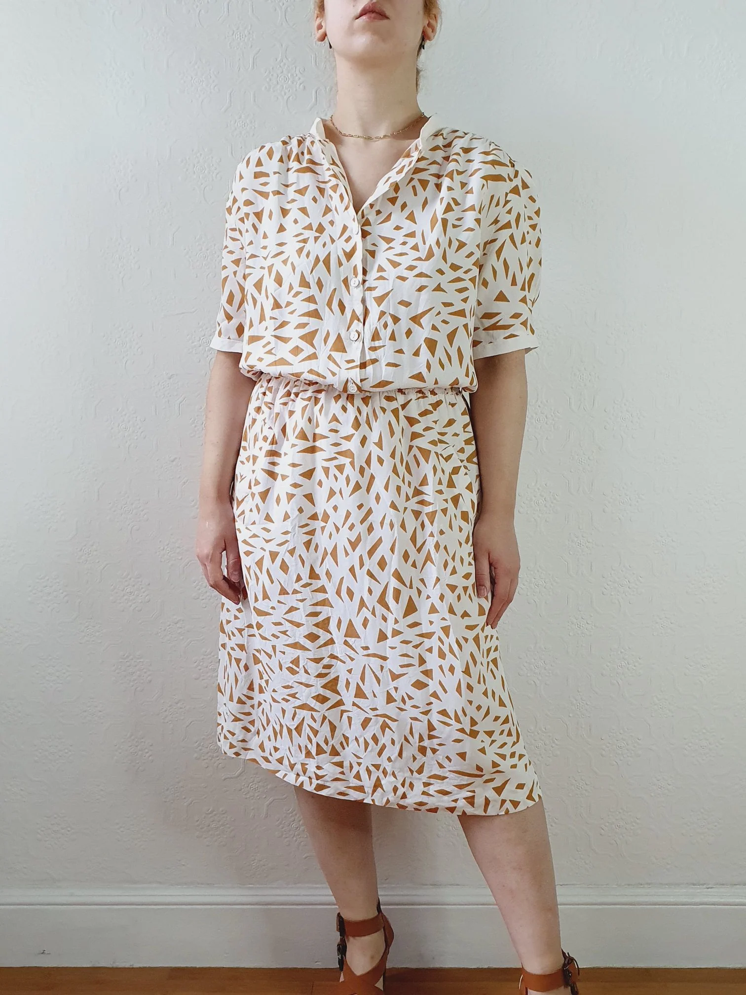Vintage 80s Short Sleeve White Dress with Mustard Abstract Pattern - S/M - Image 4