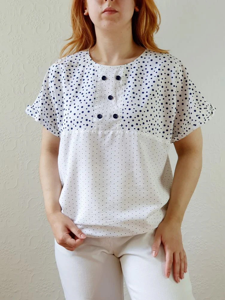 Vintage 80s White Cap Sleeve Blouse with Navy Dots - S/M - Image 9