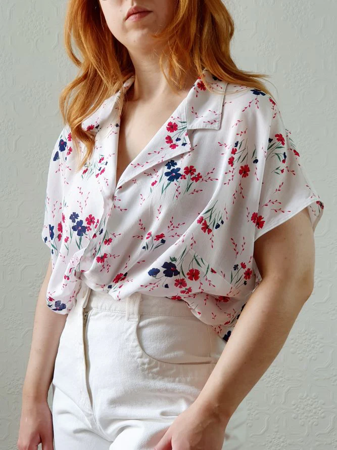 Vintage 80s White Cap Sleeve Floral Blouse - XL/XXL - Image 2