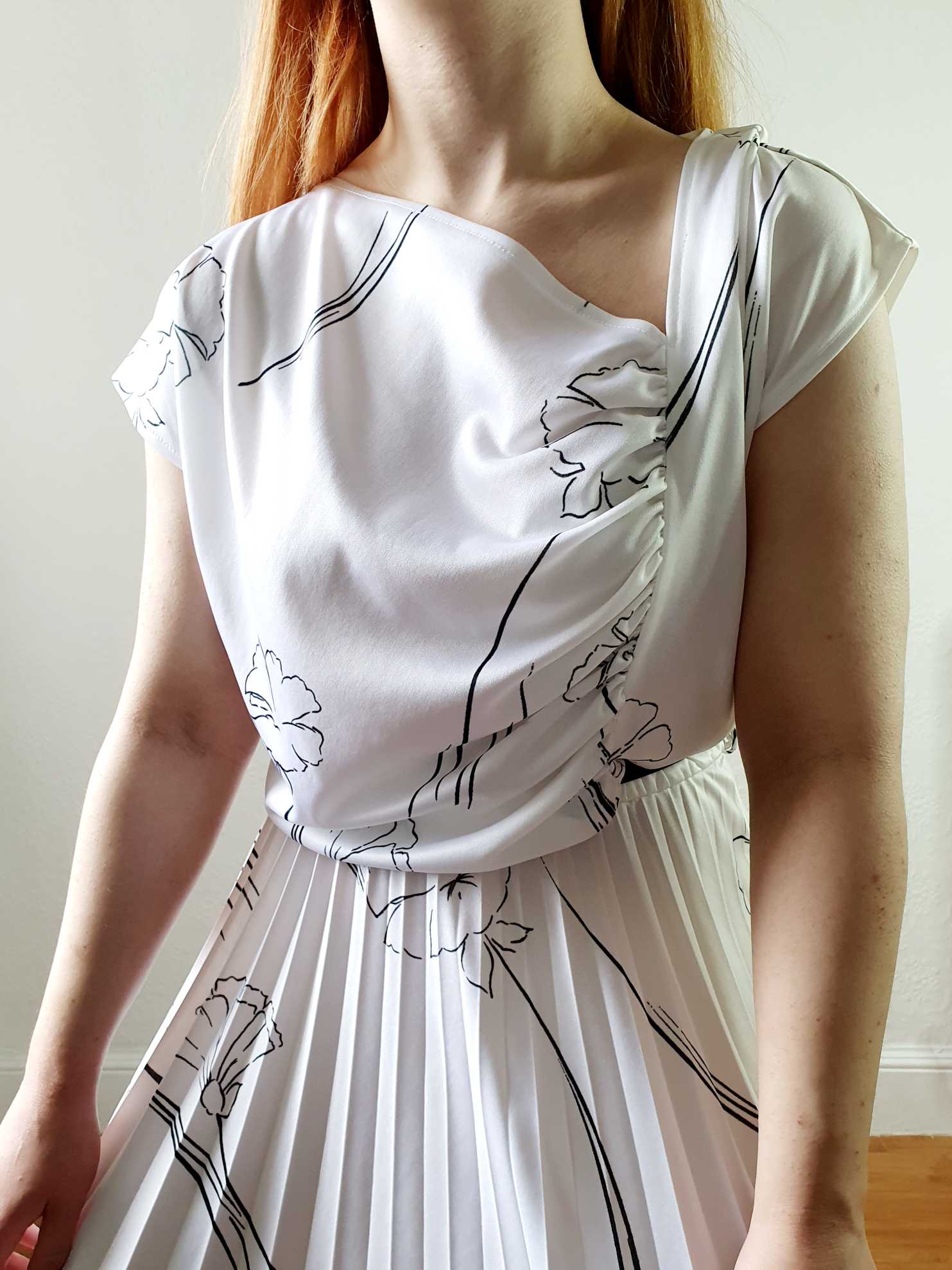 Vintage 80s White Floral Dress with Asymmetrical Neckline - L/XL