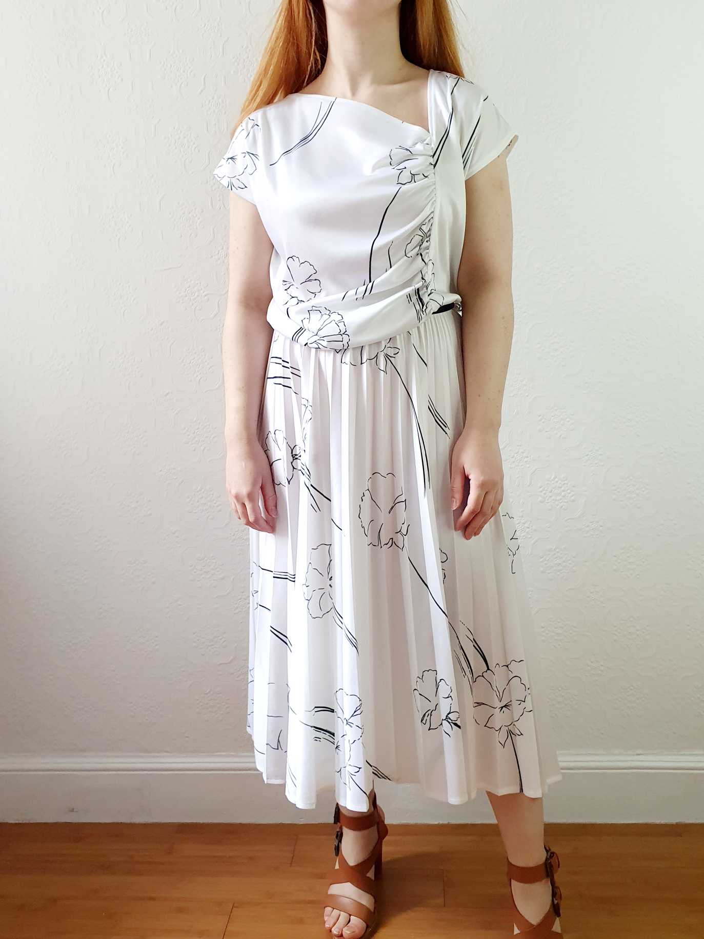 Vintage 80s White Floral Dress with Asymmetrical Neckline - L/XL - Image 3