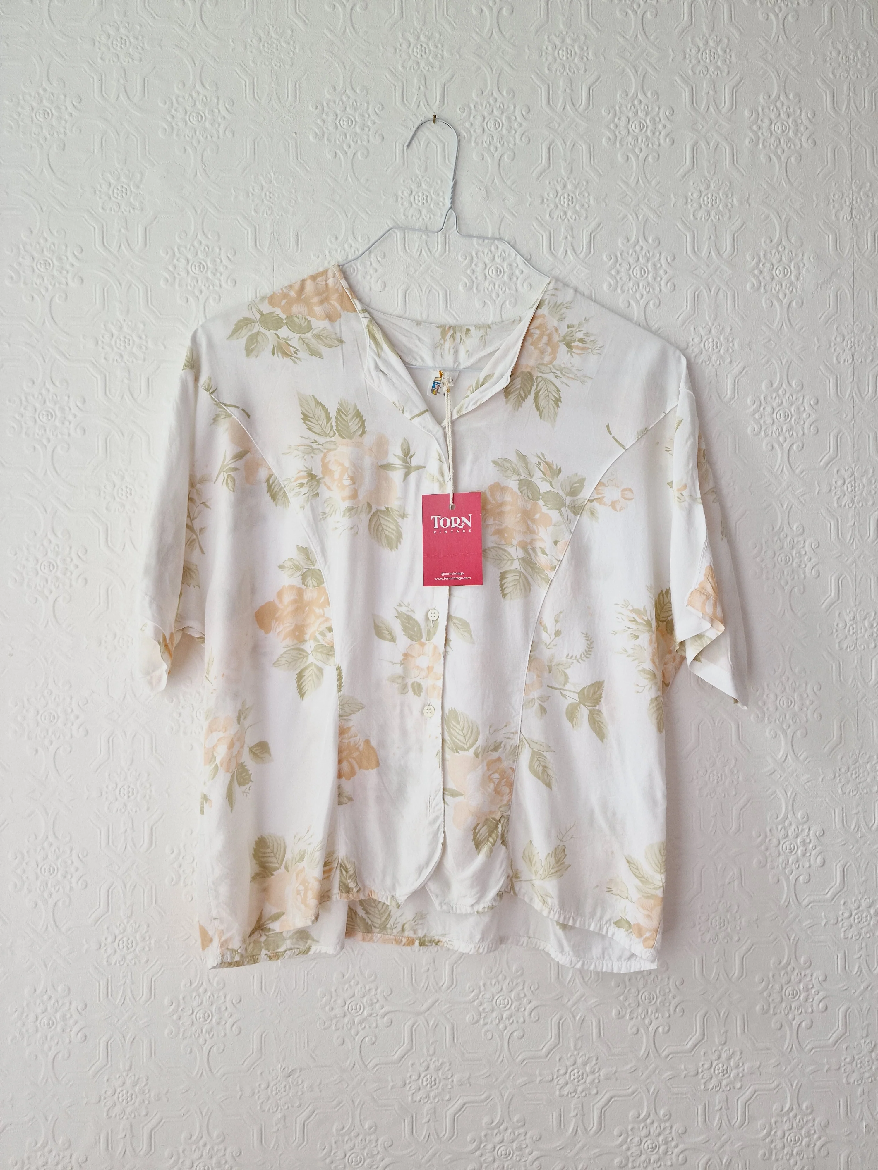 Vintage 80s White Short Sleeve Blouse with Pink Floral Print - M - Image 6