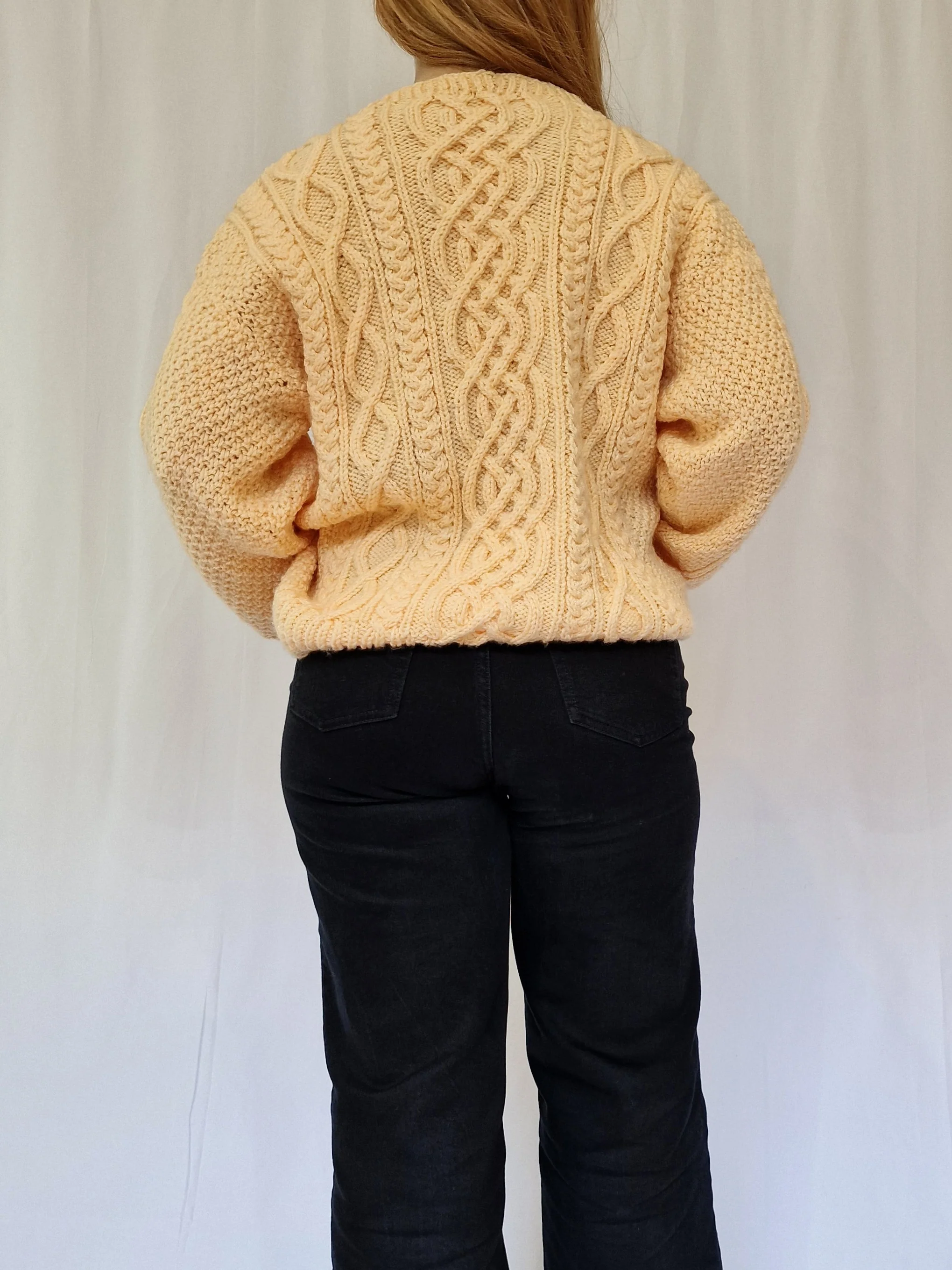 Vintage 80s Yellow Aran Style Cable Knit Jumper with Crew Neck - L - Image 3