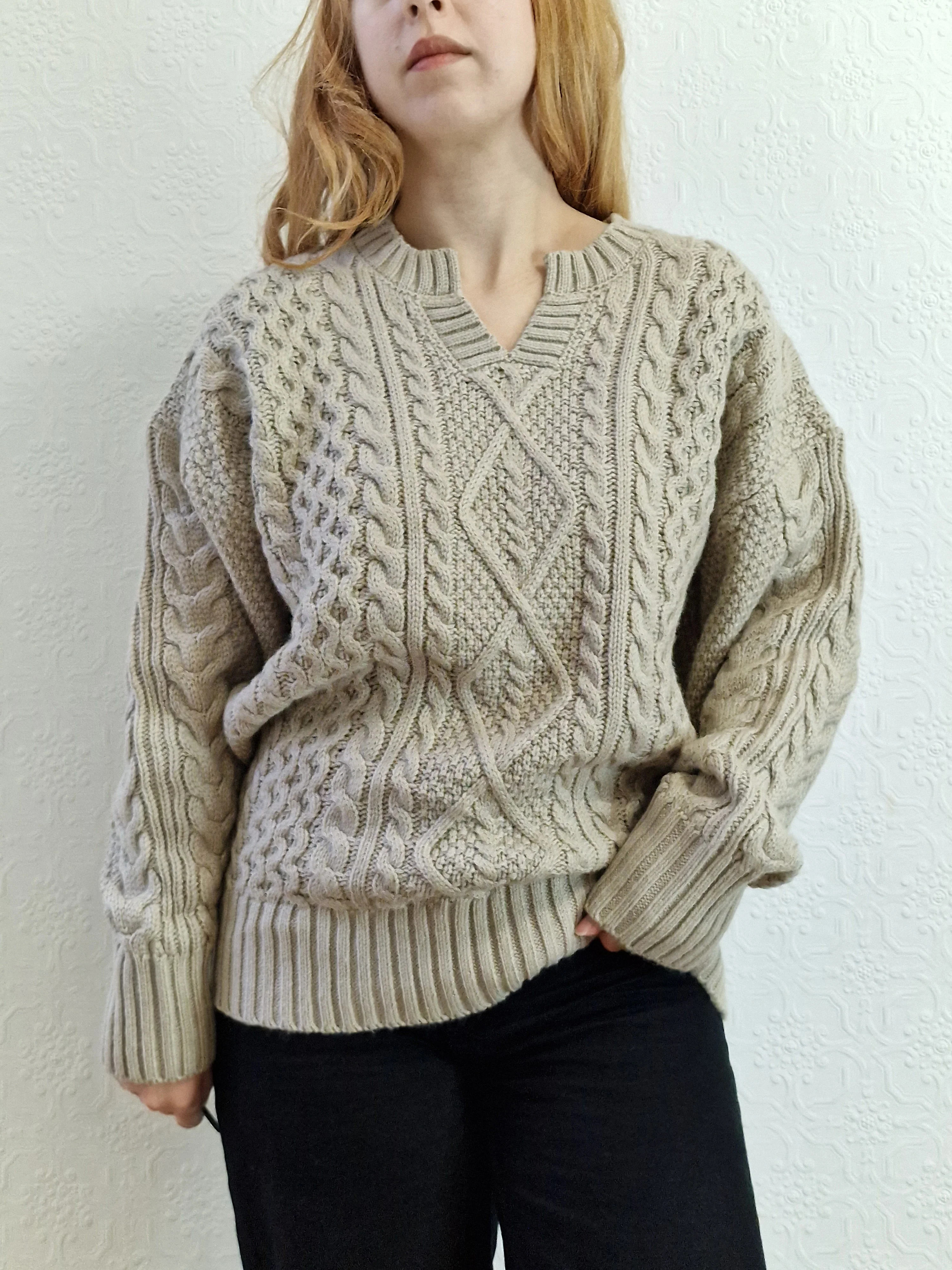 Vintage 90s Beige Grey Cable Knit Aran Jumper with Split Crew Neck - L - Image 13