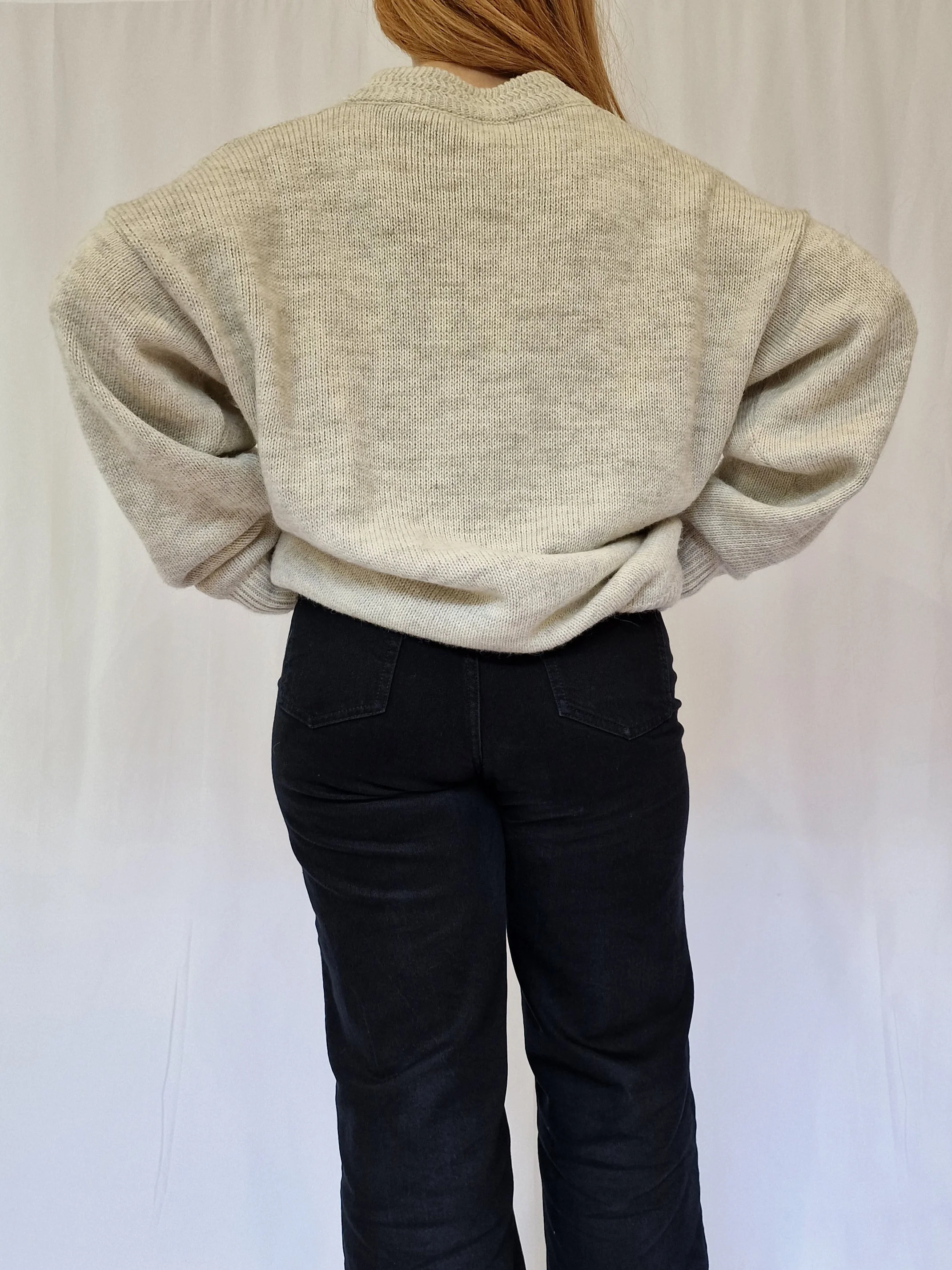 Vintage 90s Light Grey Aran Style Cable Knit Jumper with Crew Neck - XL - Image 3