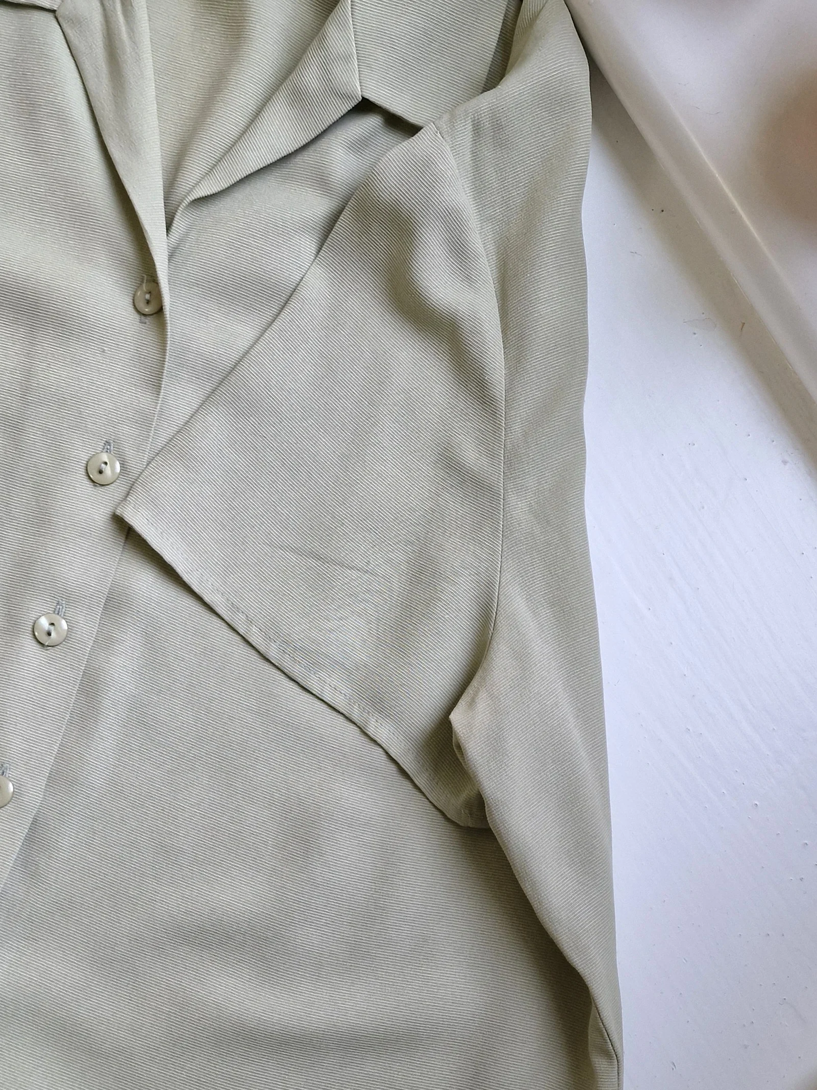 Vintage 90s Light Khaki Green Button Down Half Sleeve Blouse - M/L - Image 10
