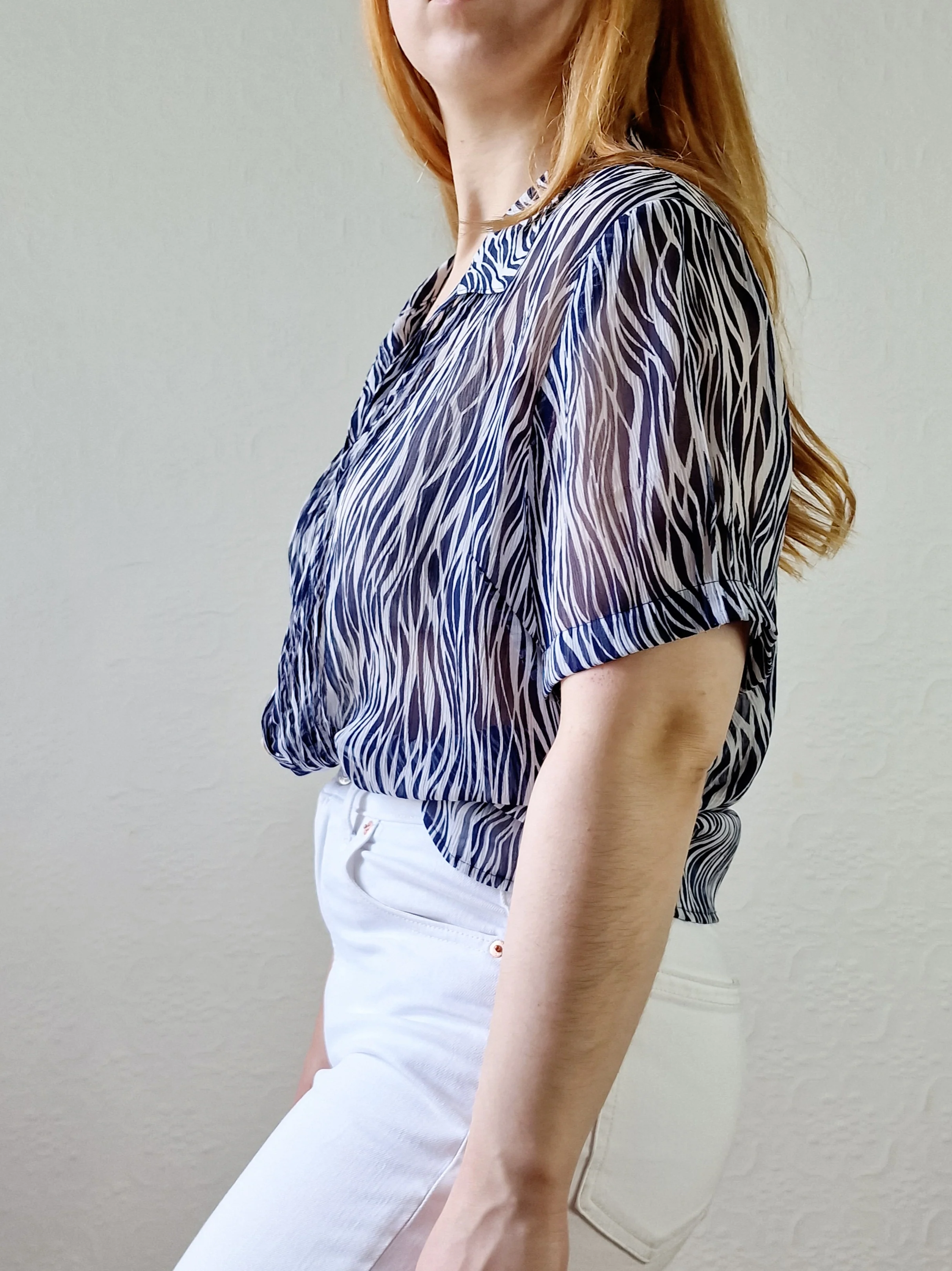 Vintage 90s Navy Blue & White Abstract Pattern Short Sleeve Blouse - M - Image 2