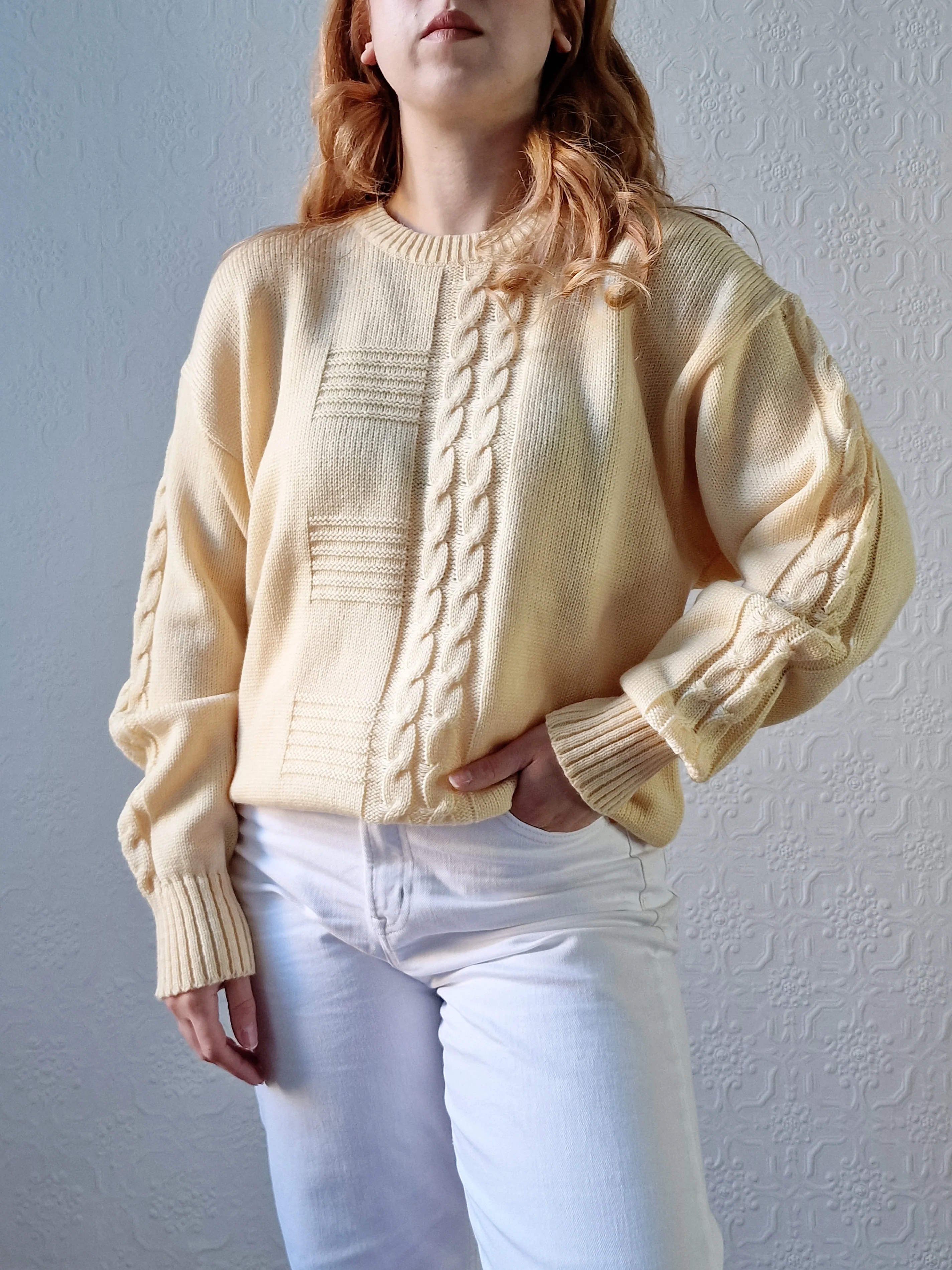 Vintage 90s Pale Yellow Cable Knit Jumper with Crew Neck - M/L - Image 2