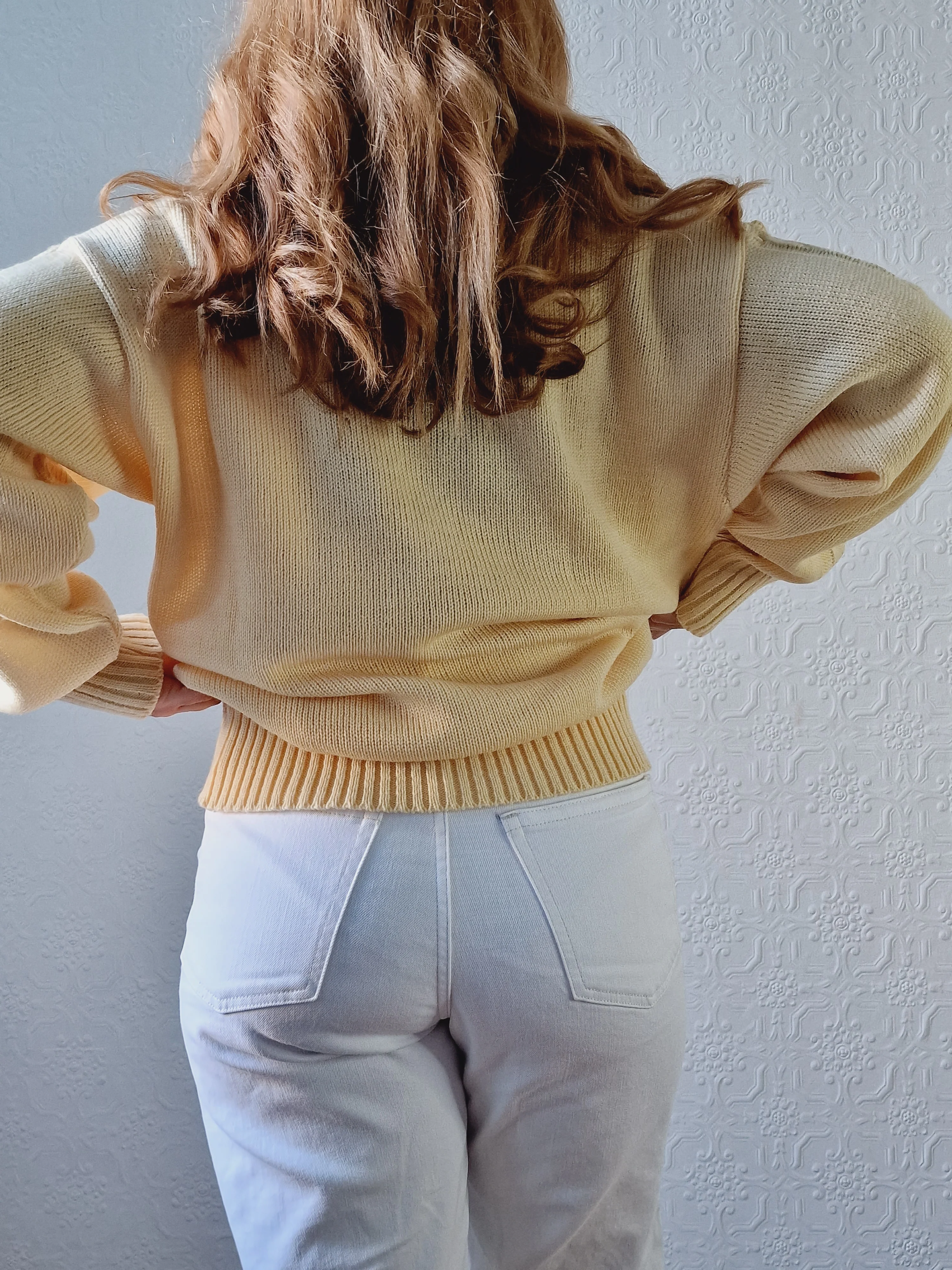 Vintage 90s Pale Yellow Cable Knit Jumper with Crew Neck - M/L - Image 6