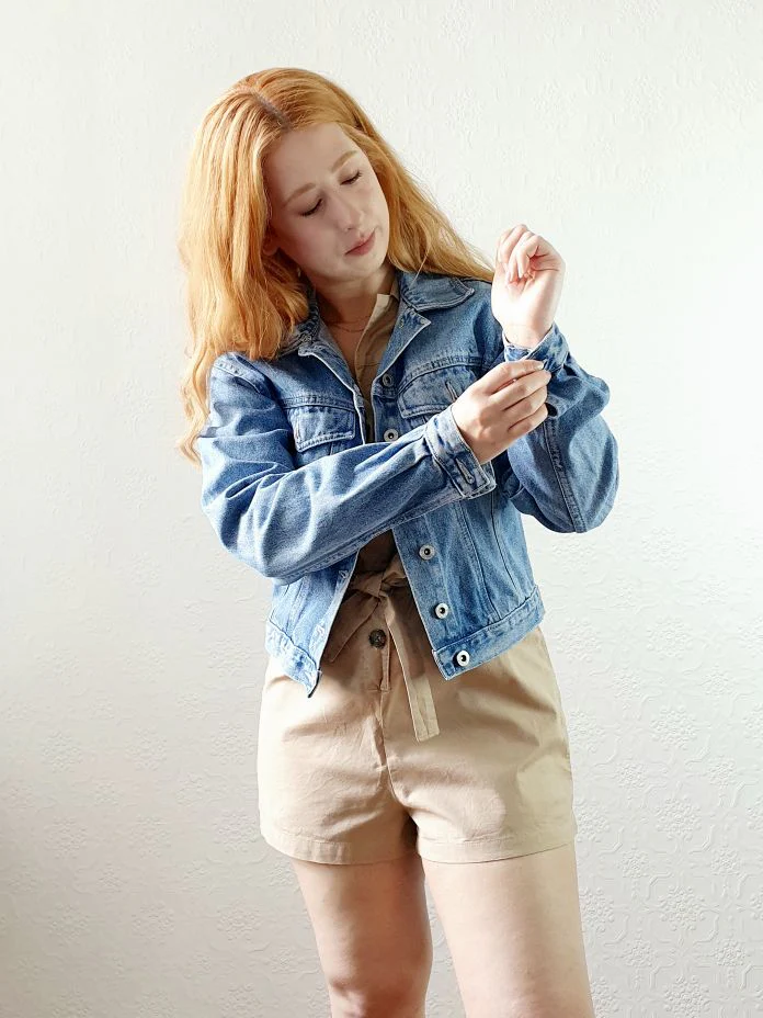 Vintage 90s Short Denim Jacket - S - Image 4