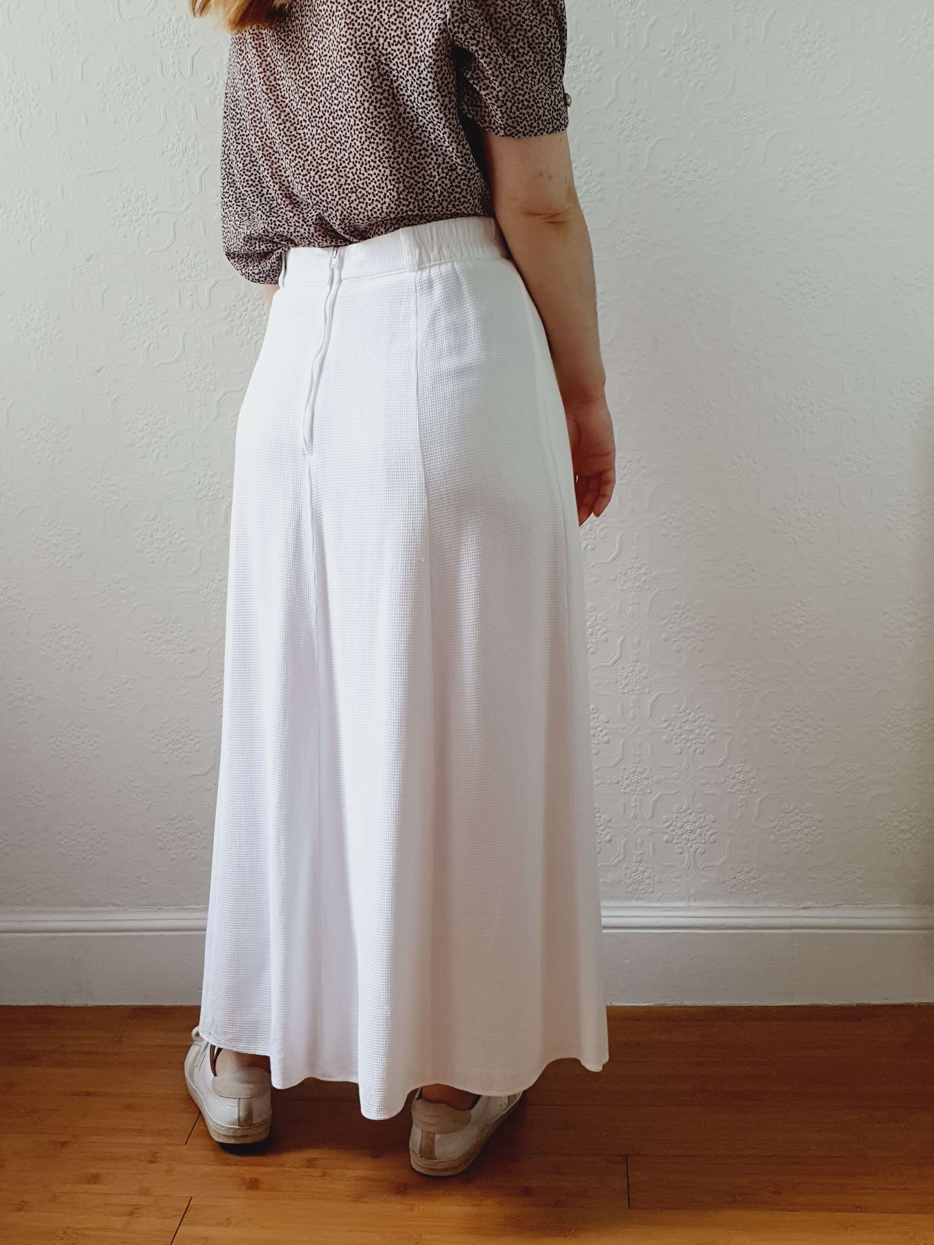 Vintage 90s White A-line Tennis Style Skirt - S/M - Image 9