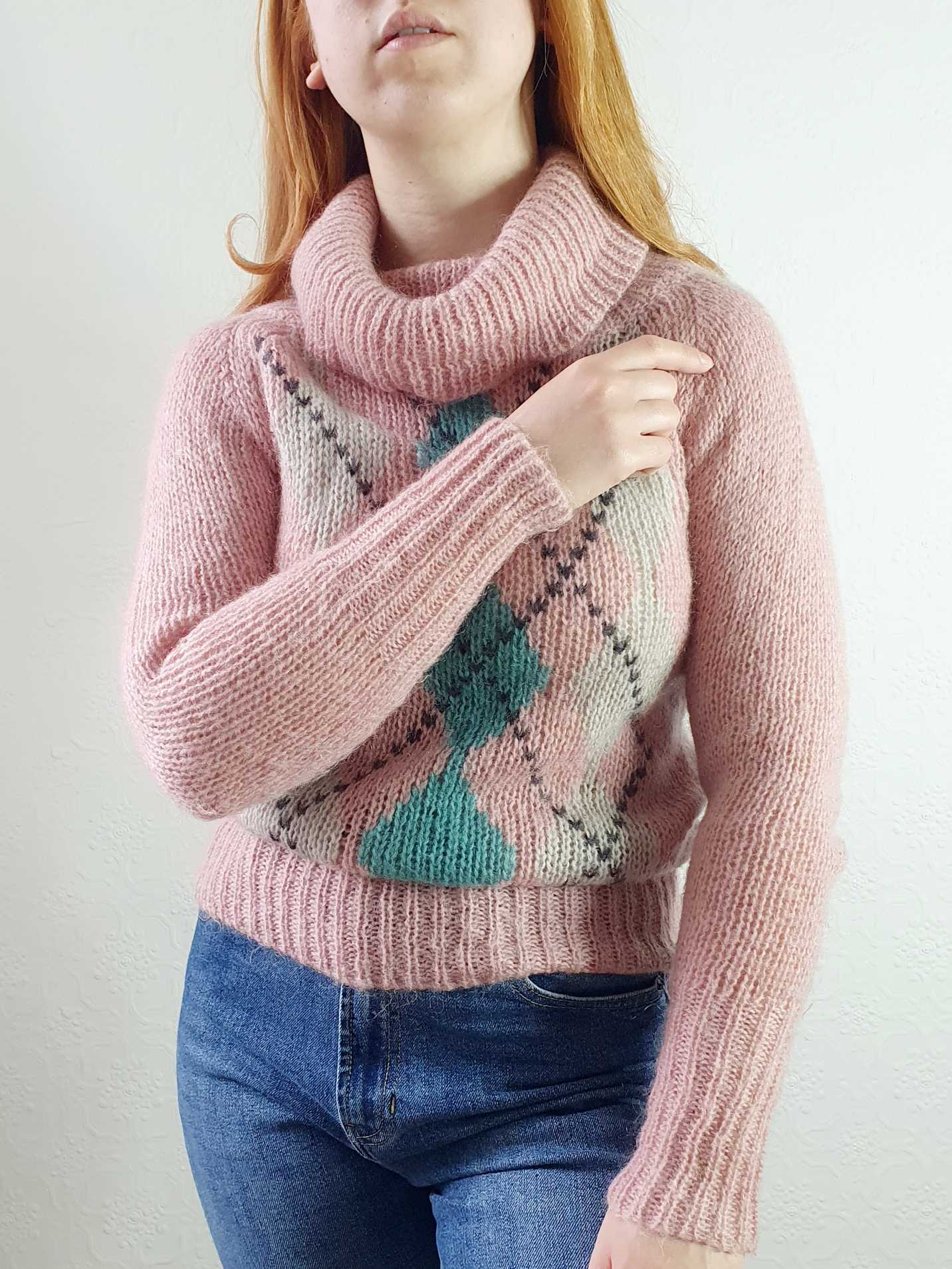 Vintage Argyle Pattern Cowl Neck Pink Mohair Jumper - XS/S - Image 4